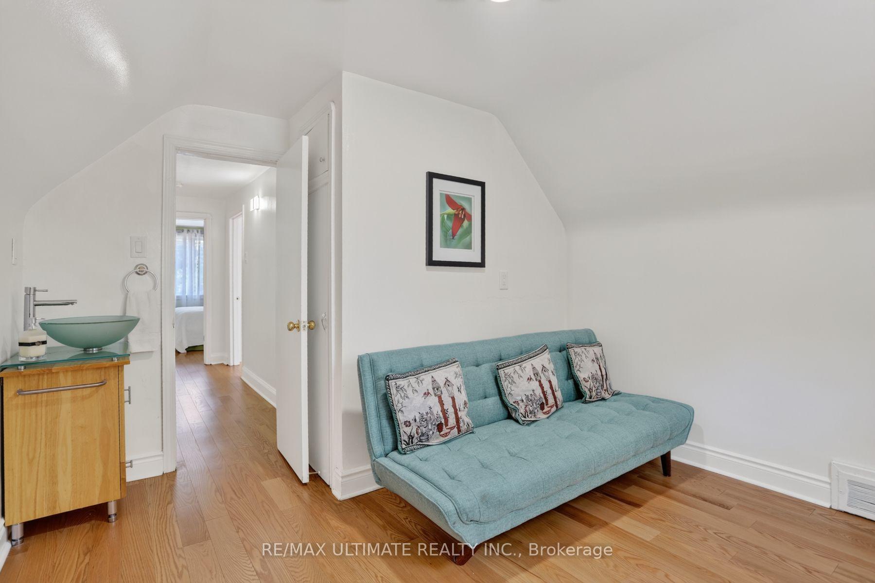 Photo 32 of 11 Midholm Drive, Scarborough, Ionview — HOMEH