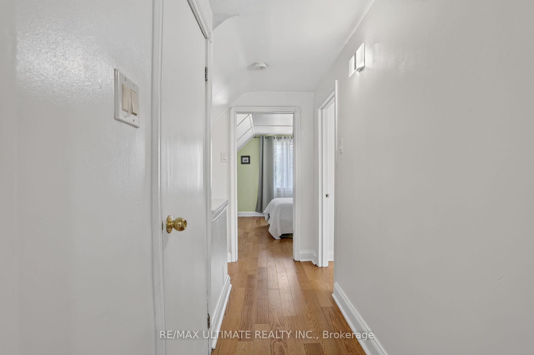 Photo 36 of 11 Midholm Drive, Scarborough, Ionview — HOMEH