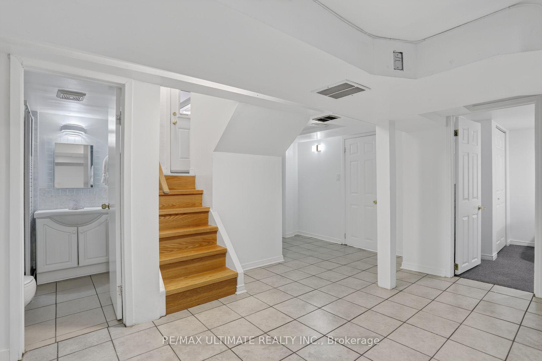 Photo 47 of 11 Midholm Drive, Scarborough, Ionview — HOMEH