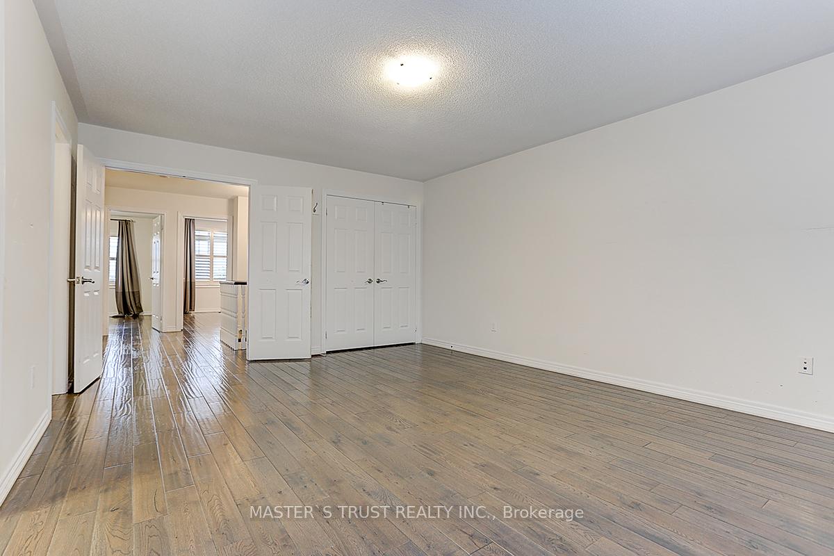 Photo 17 of 12 Glenbar Gardens, Markham, Village Green-South Unionville — HOMEH
