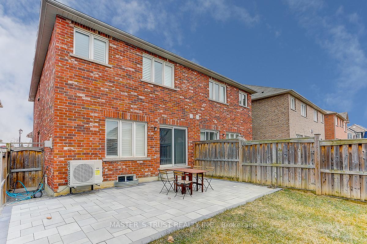 Photo 32 of 12 Glenbar Gardens, Markham, Village Green-South Unionville — HOMEH