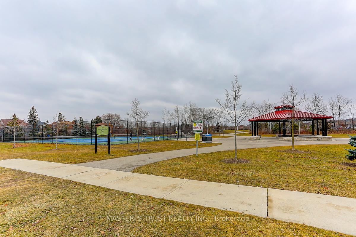 Photo 34 of 12 Glenbar Gardens, Markham, Village Green-South Unionville — HOMEH