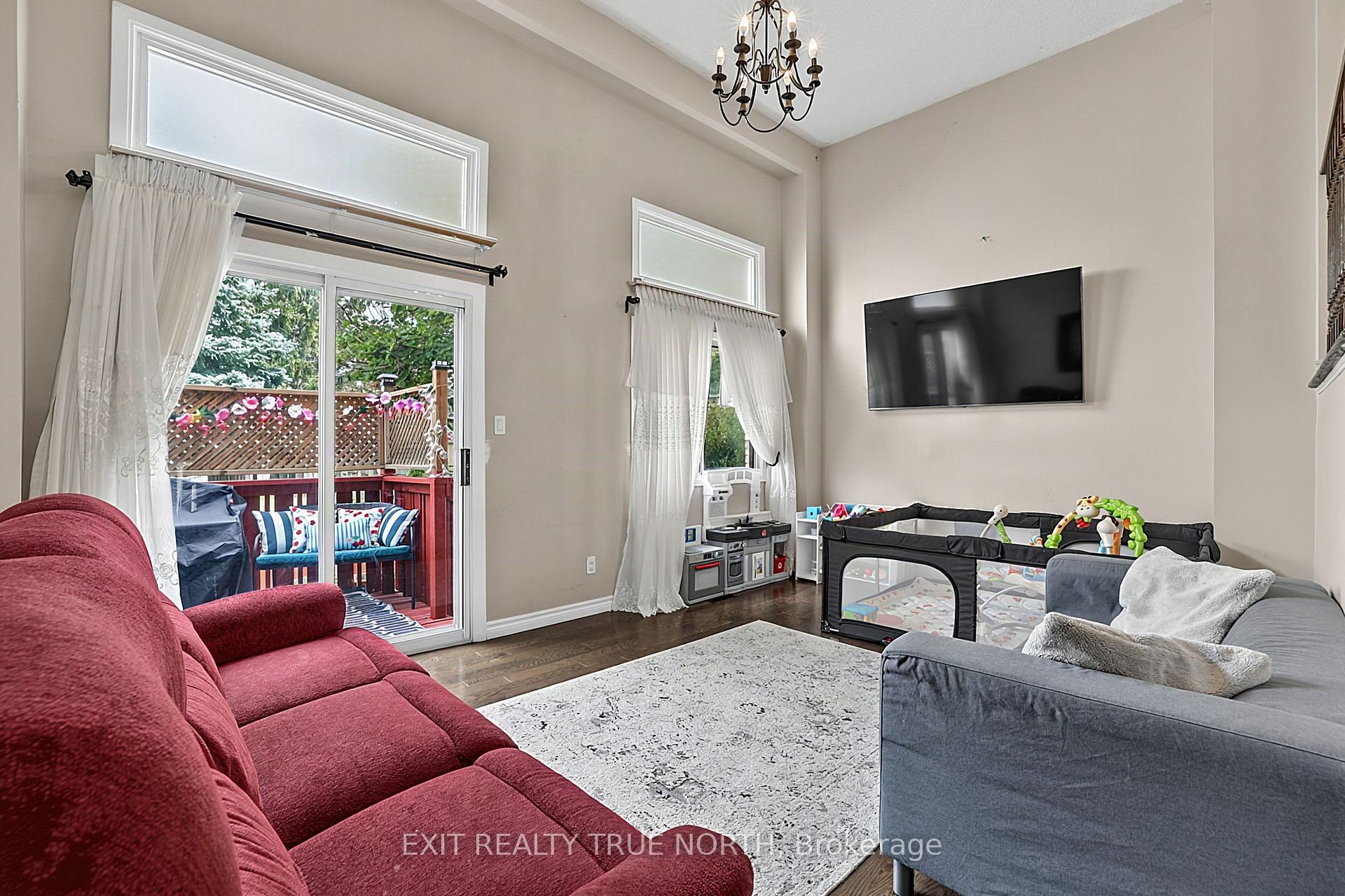 Photo 6 of 73 Collins Crescent, Brampton, Brampton North — HOMEH