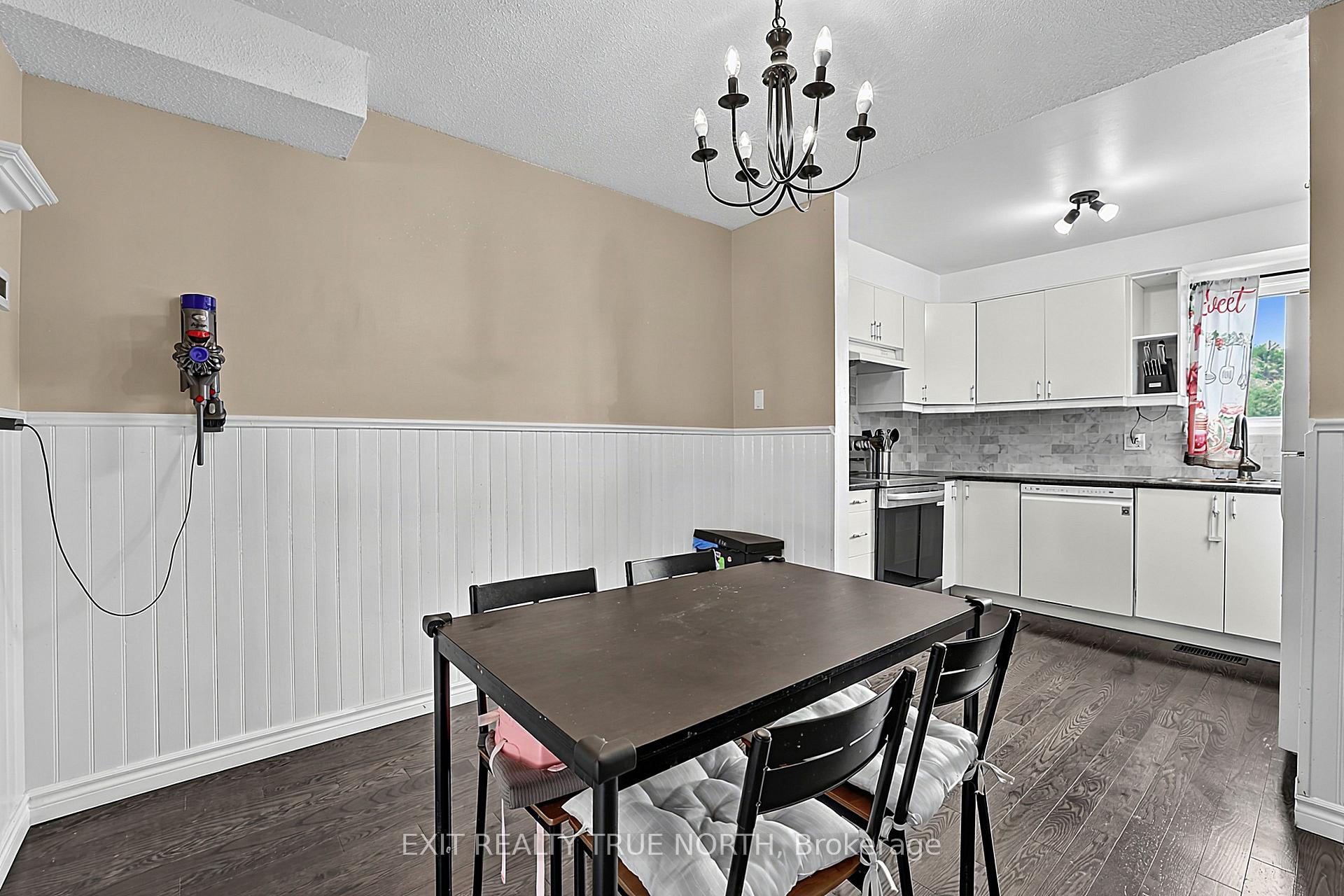 Photo 14 of 73 Collins Crescent, Brampton, Brampton North — HOMEH