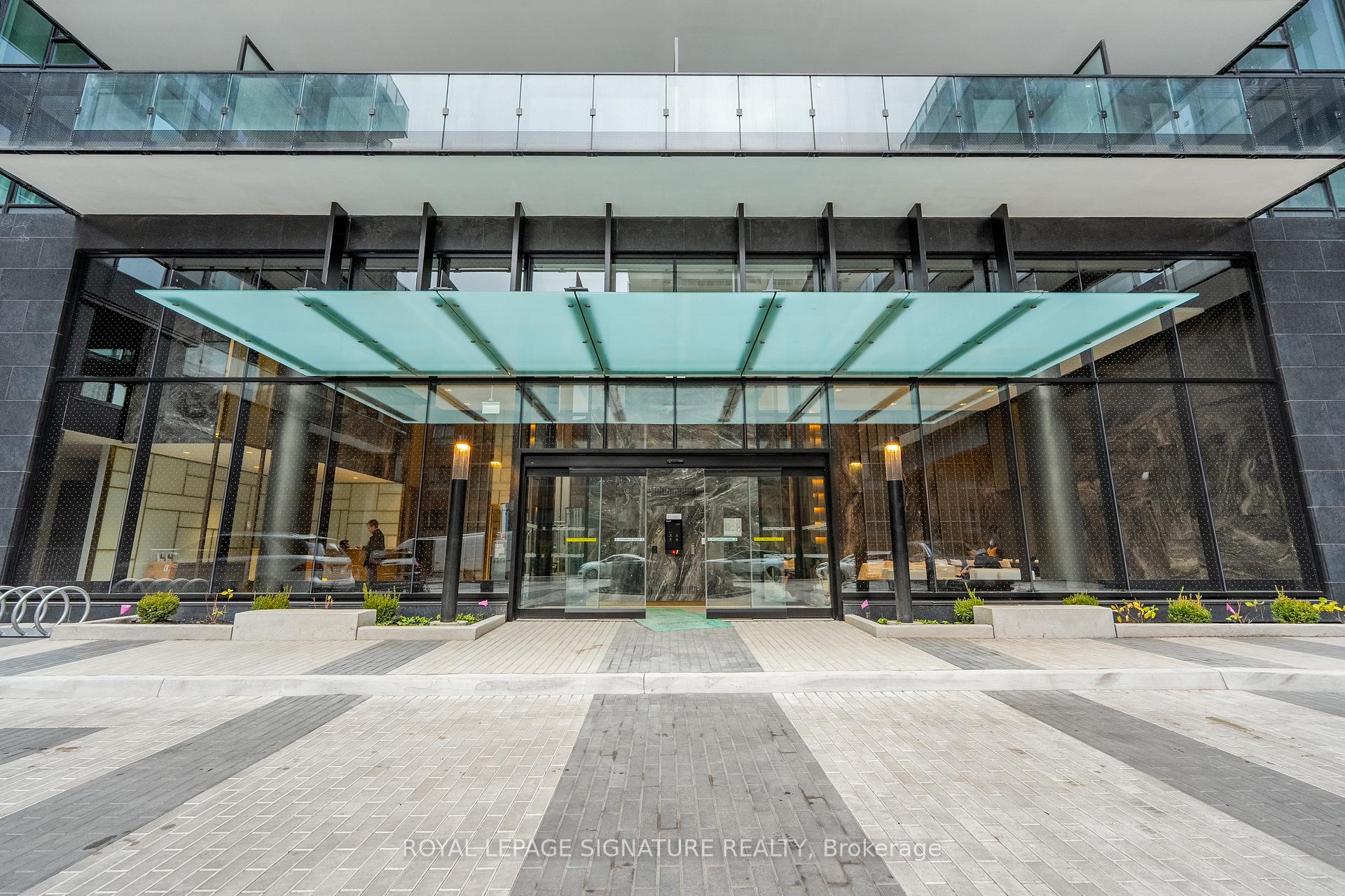 Photo 2 of Unit 3503, 127 Broadway Avenue, Toronto, Mount Pleasant West — HOMEH