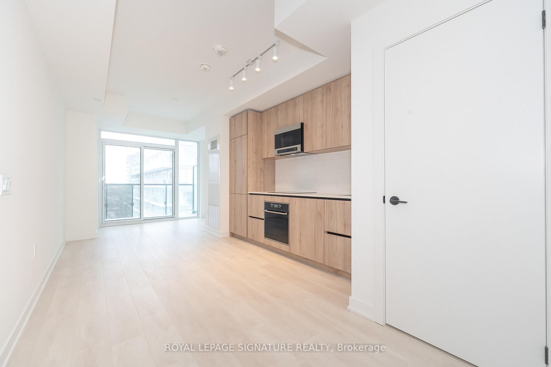 Photo 6 of Unit 3503, 127 Broadway Avenue, Toronto, Mount Pleasant West — HOMEH