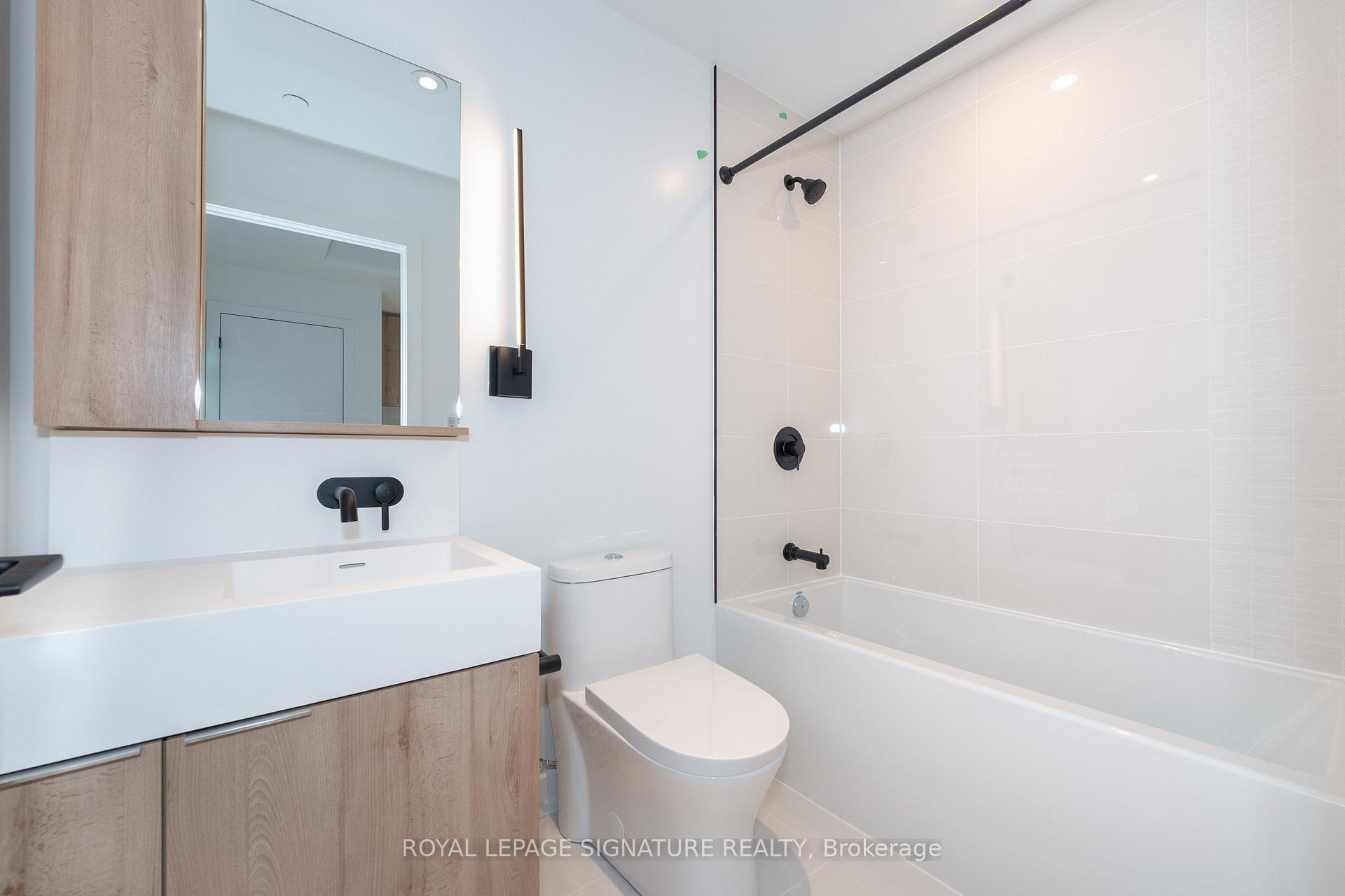Photo 15 of Unit 3503, 127 Broadway Avenue, Toronto, Mount Pleasant West — HOMEH
