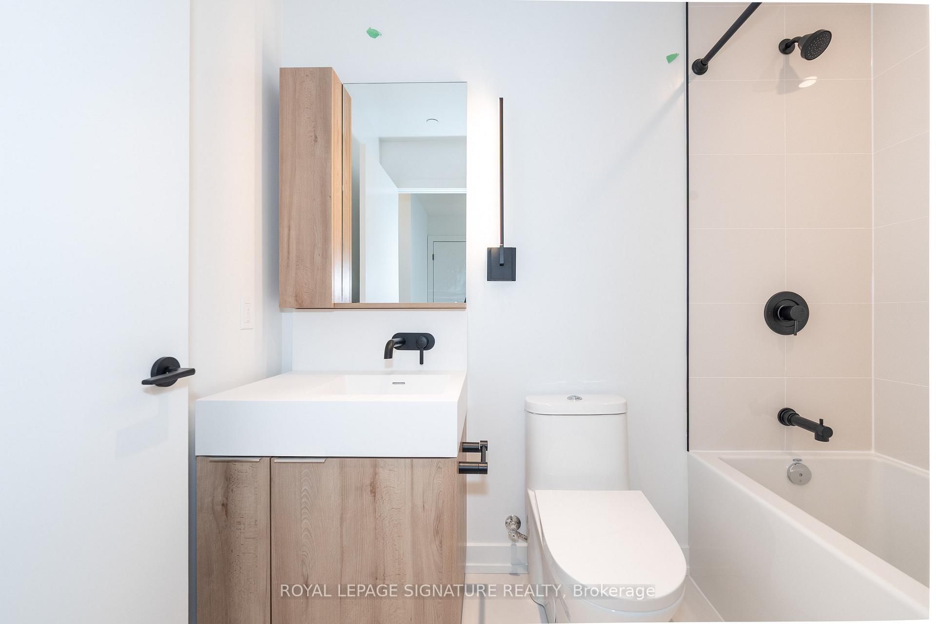 Photo 16 of Unit 3503, 127 Broadway Avenue, Toronto, Mount Pleasant West — HOMEH