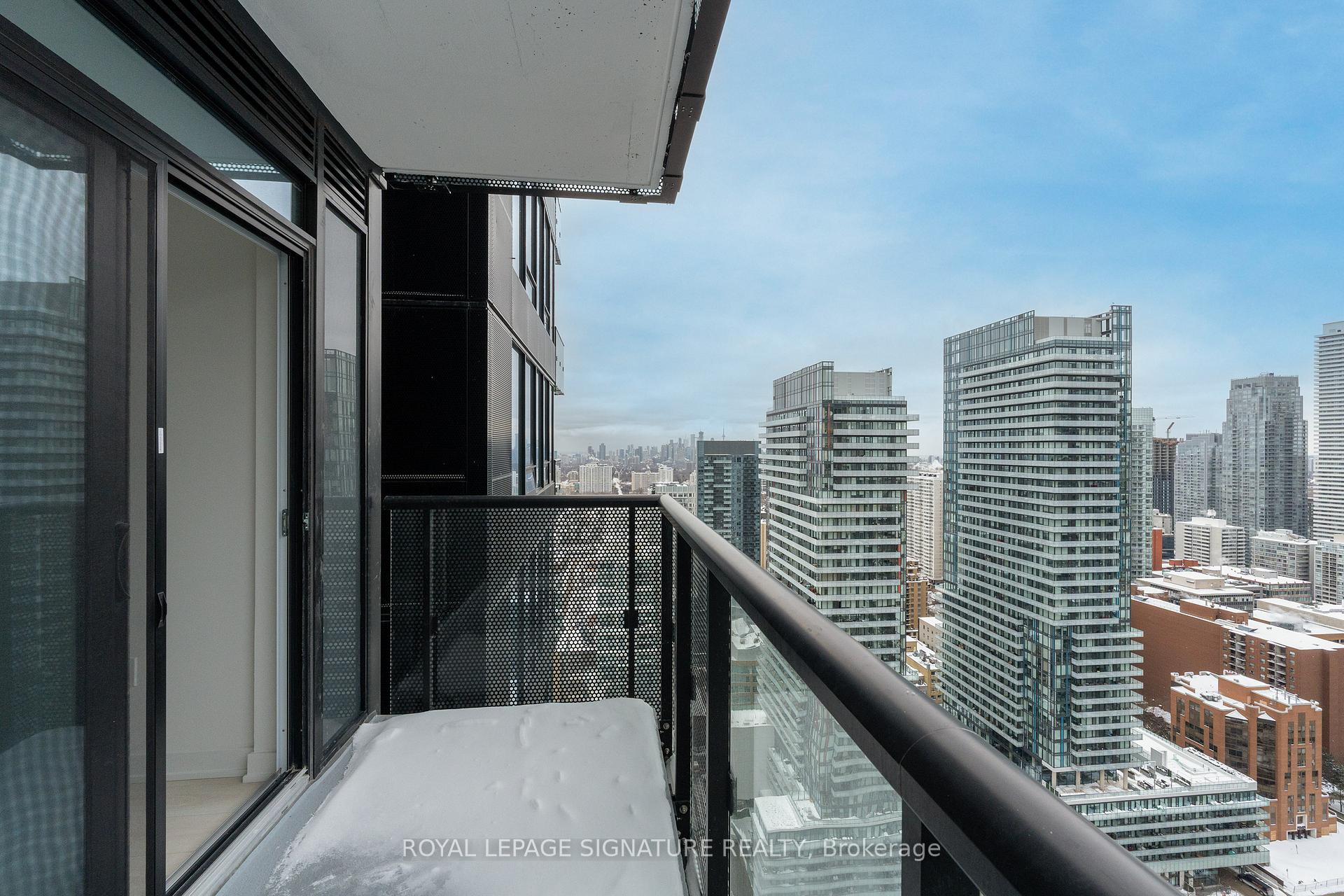 Photo 20 of Unit 3503, 127 Broadway Avenue, Toronto, Mount Pleasant West — HOMEH