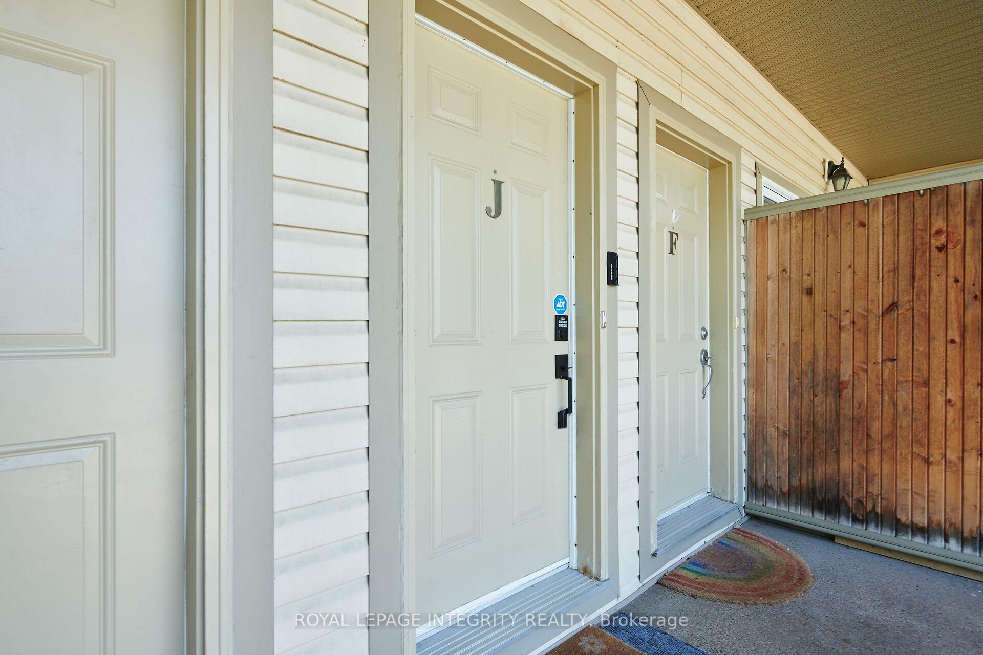 Photo 5 of Unit J, 221 Crestway Drive, Ottawa, Barrhaven East — HOMEH