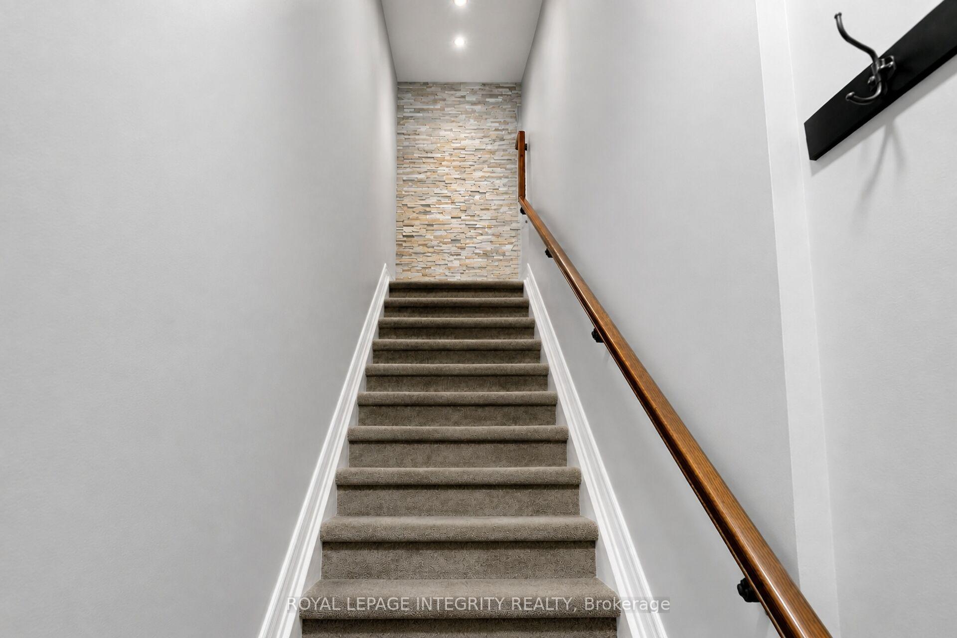 Photo 7 of Unit J, 221 Crestway Drive, Ottawa, Barrhaven East — HOMEH