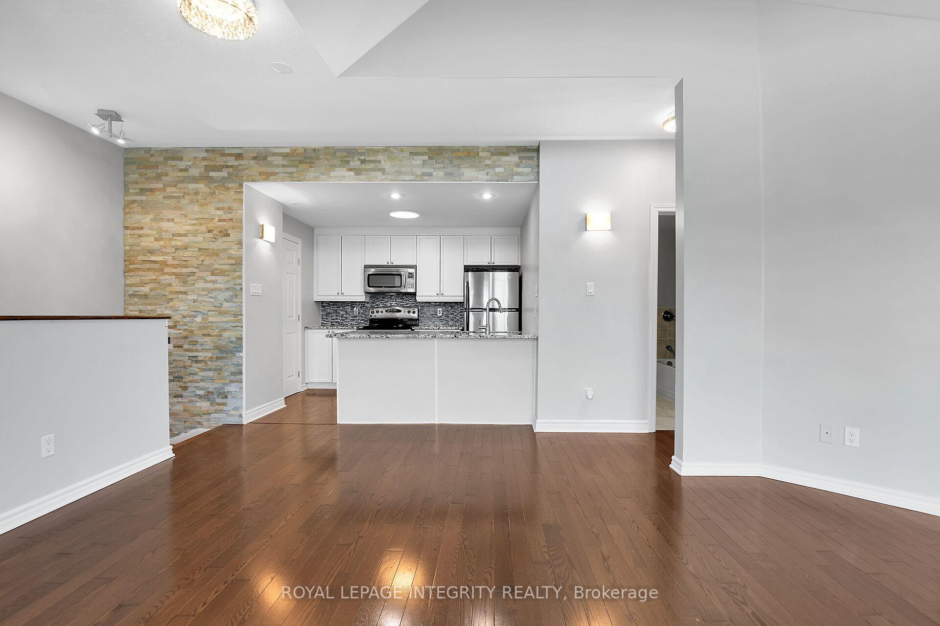 Photo 14 of Unit J, 221 Crestway Drive, Ottawa, Barrhaven East — HOMEH