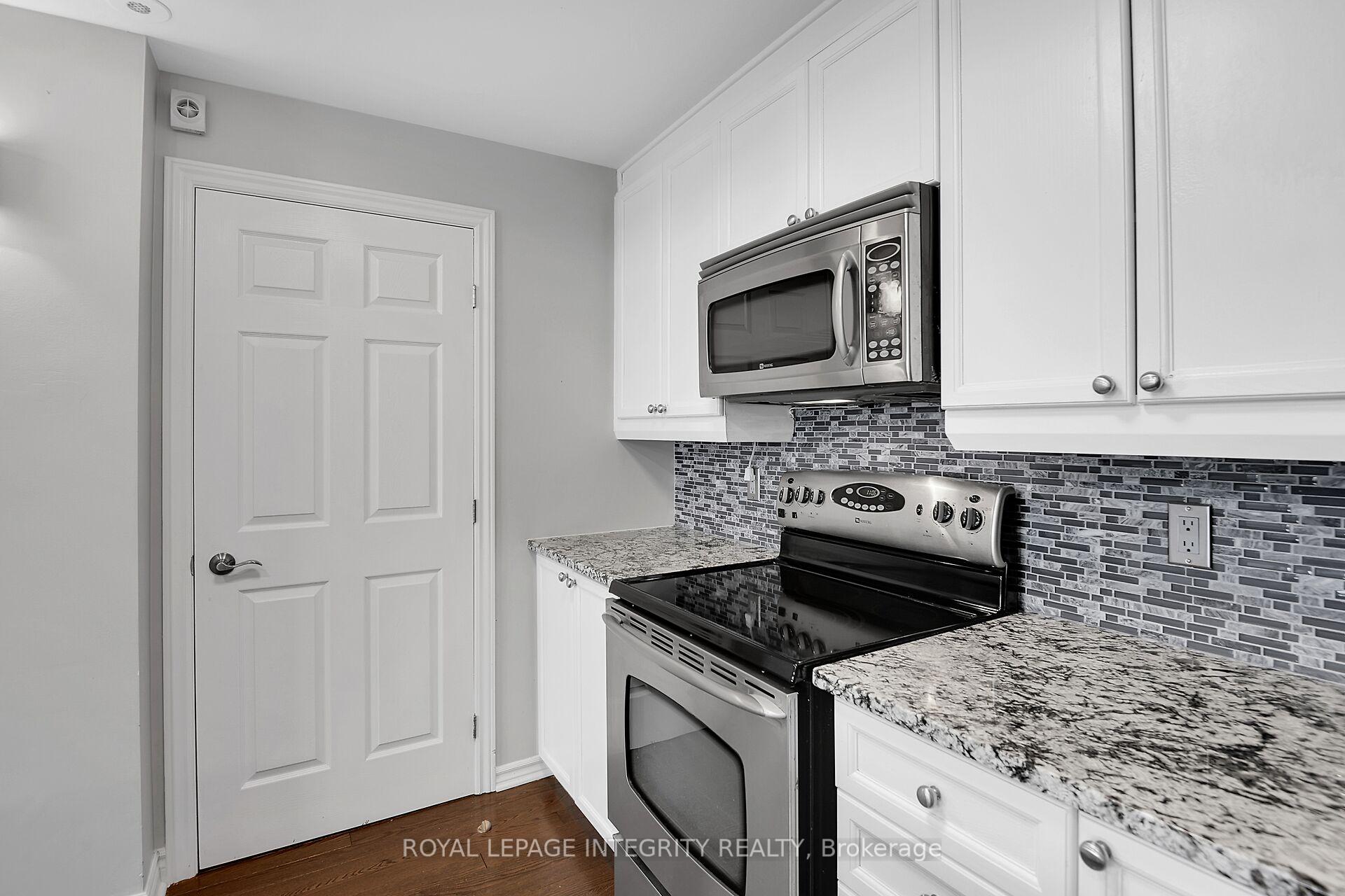 Photo 17 of Unit J, 221 Crestway Drive, Ottawa, Barrhaven East — HOMEH