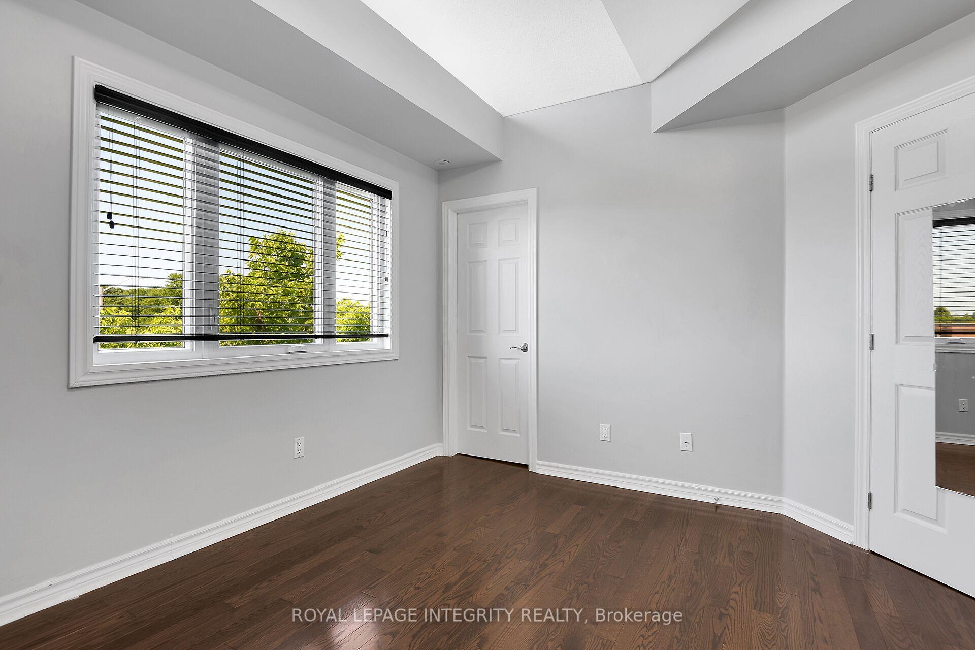 Photo 21 of Unit J, 221 Crestway Drive, Ottawa, Barrhaven East — HOMEH