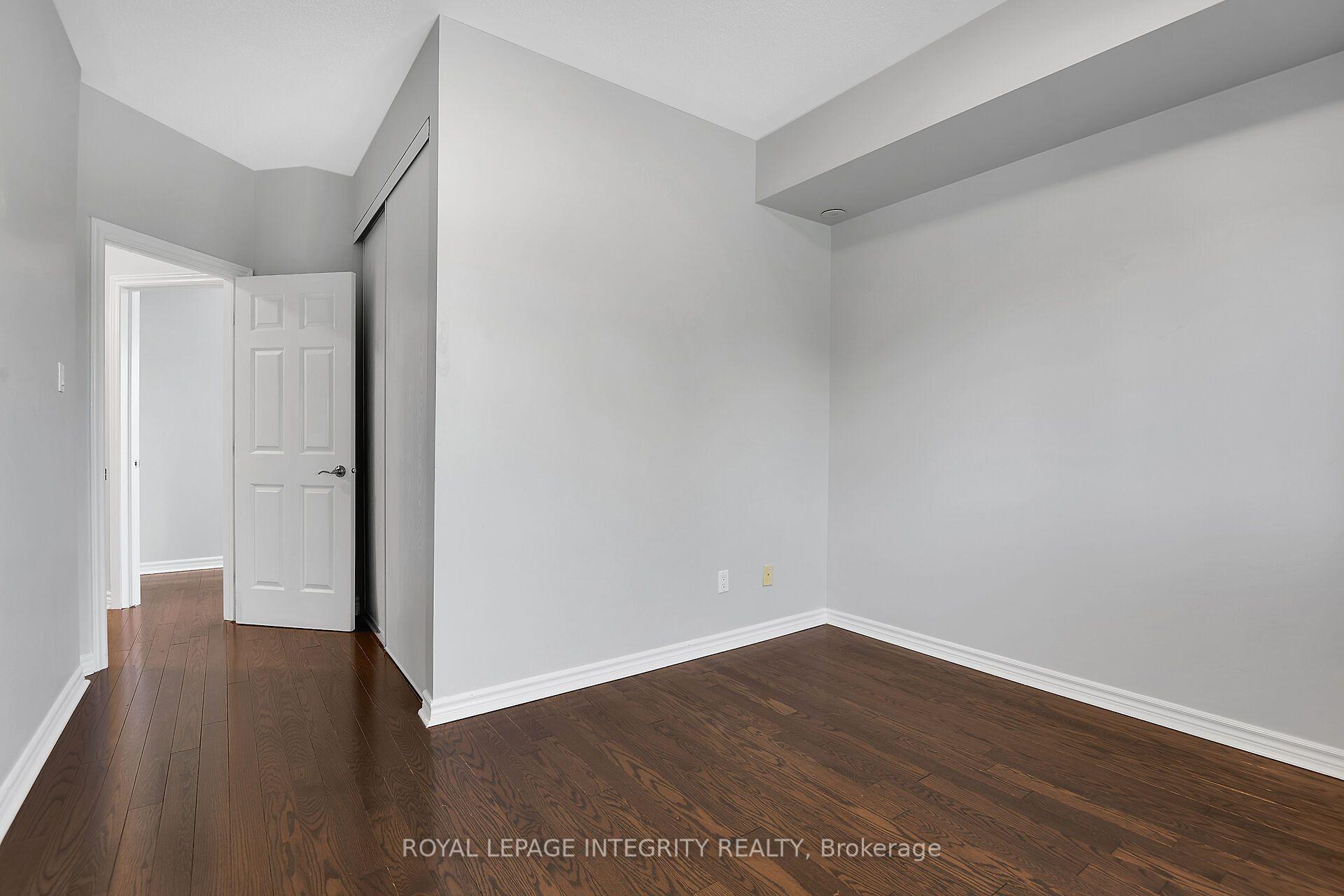 Photo 27 of Unit J, 221 Crestway Drive, Ottawa, Barrhaven East — HOMEH