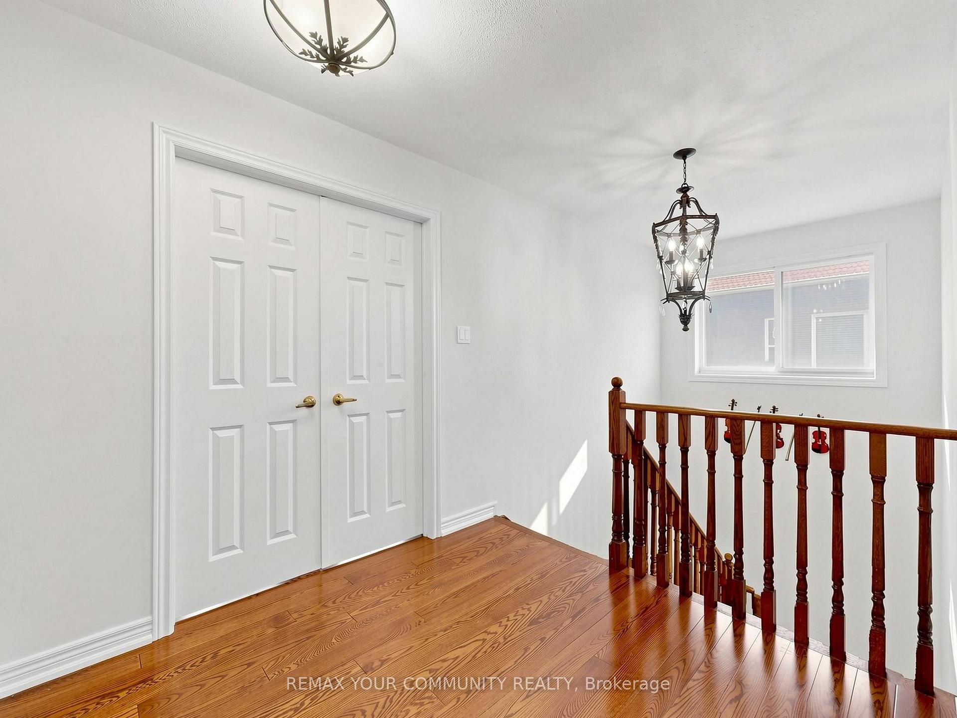 Photo 23 of 267 Bilbrough Street, Aurora, Bayview Northeast — HOMEH