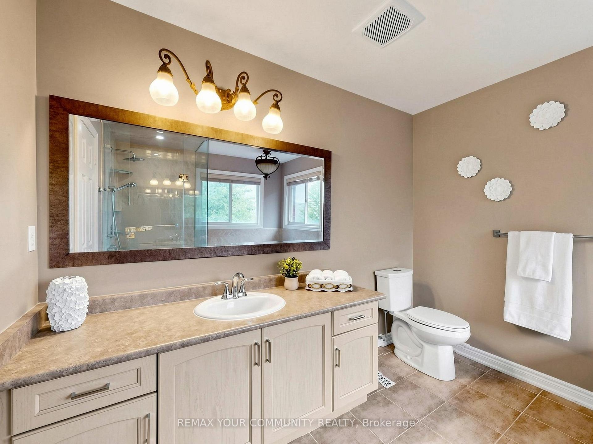 Photo 27 of 267 Bilbrough Street, Aurora, Bayview Northeast — HOMEH