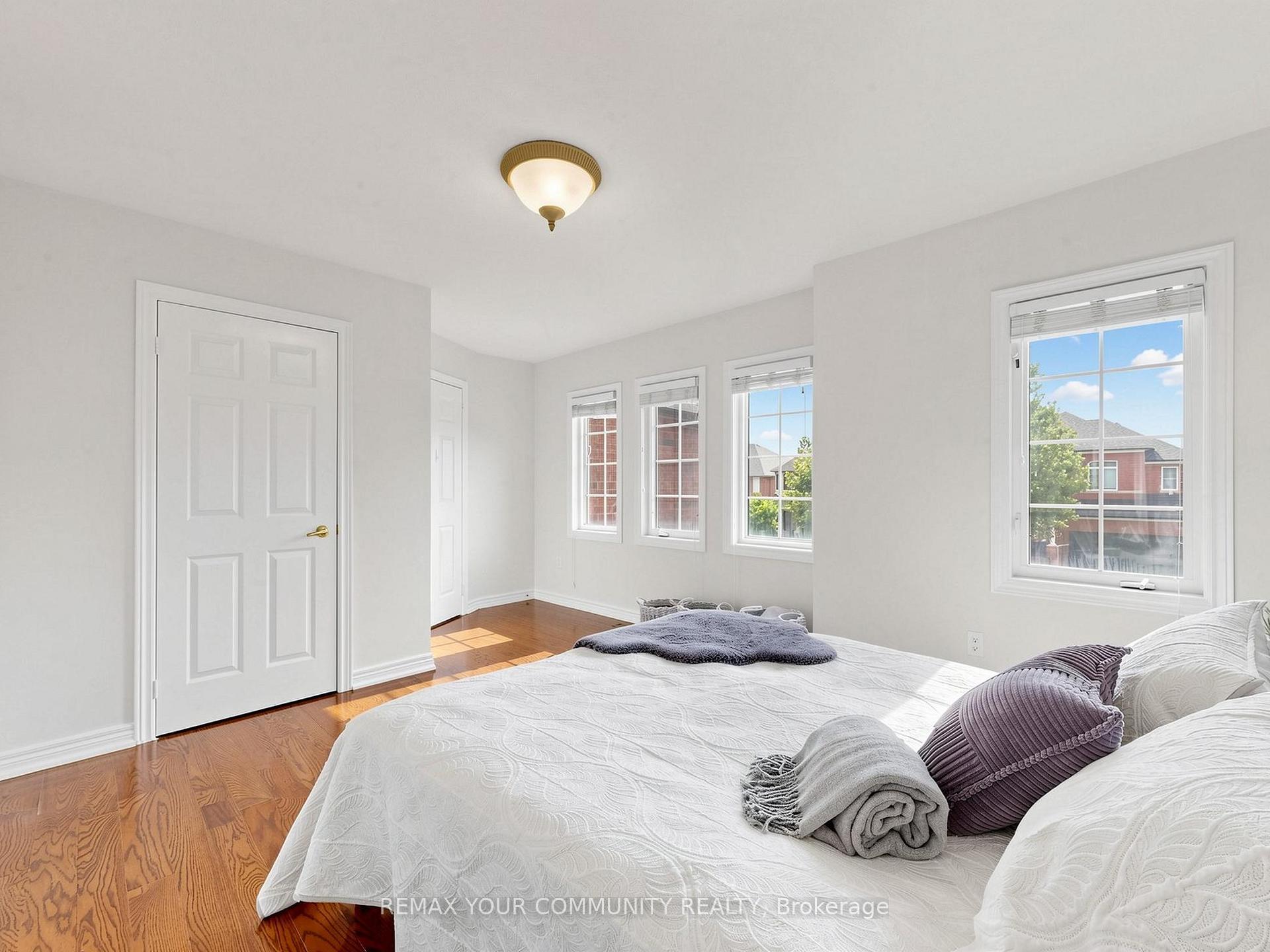 Photo 30 of 267 Bilbrough Street, Aurora, Bayview Northeast — HOMEH