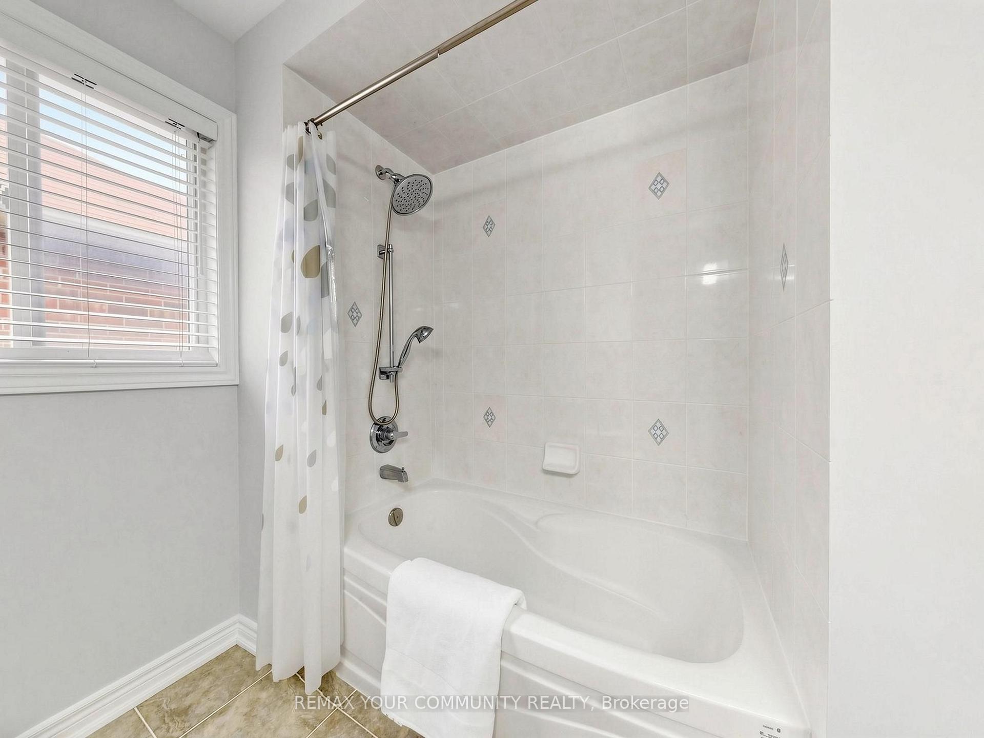 Photo 36 of 267 Bilbrough Street, Aurora, Bayview Northeast — HOMEH