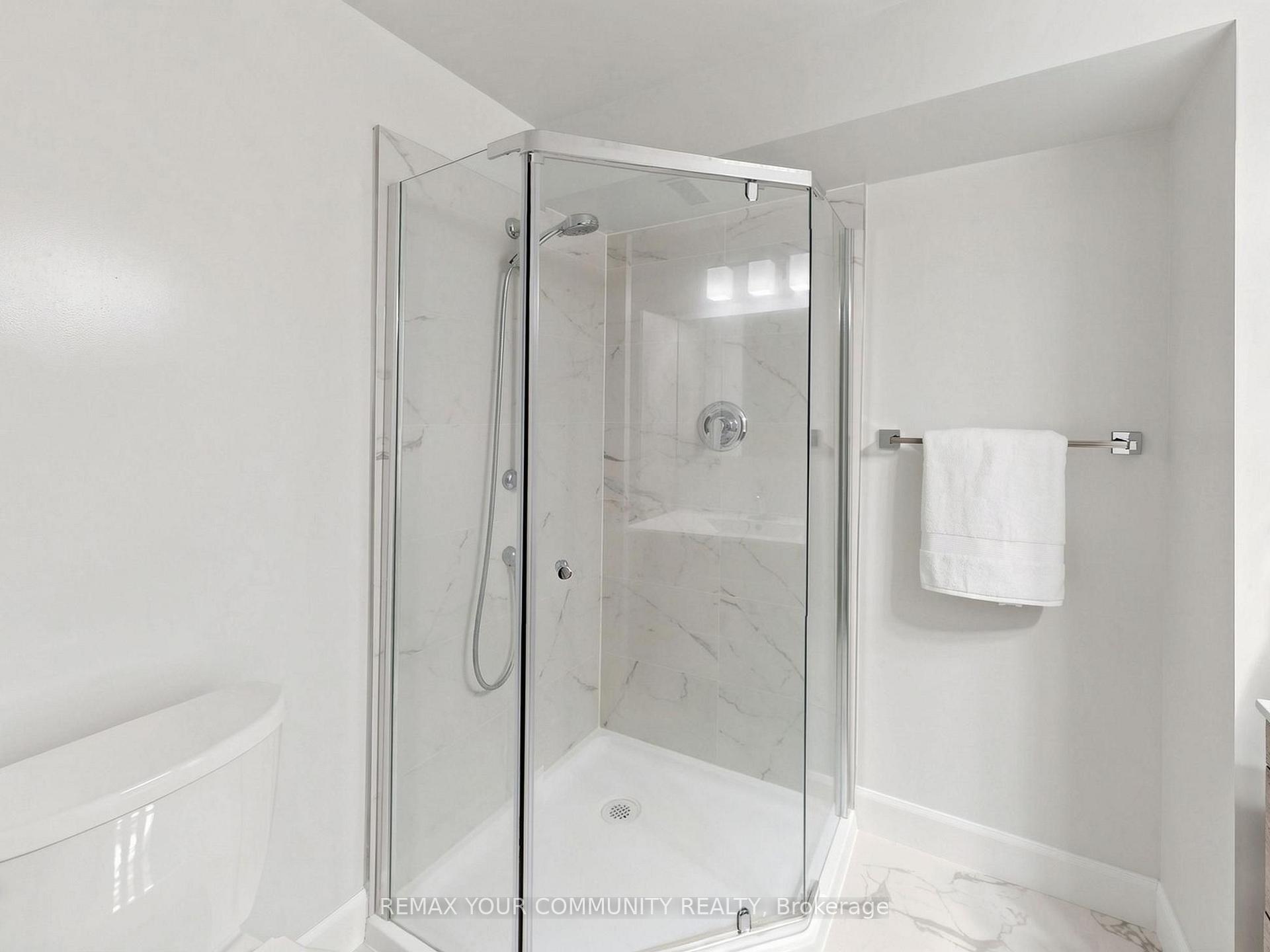 Photo 44 of 267 Bilbrough Street, Aurora, Bayview Northeast — HOMEH