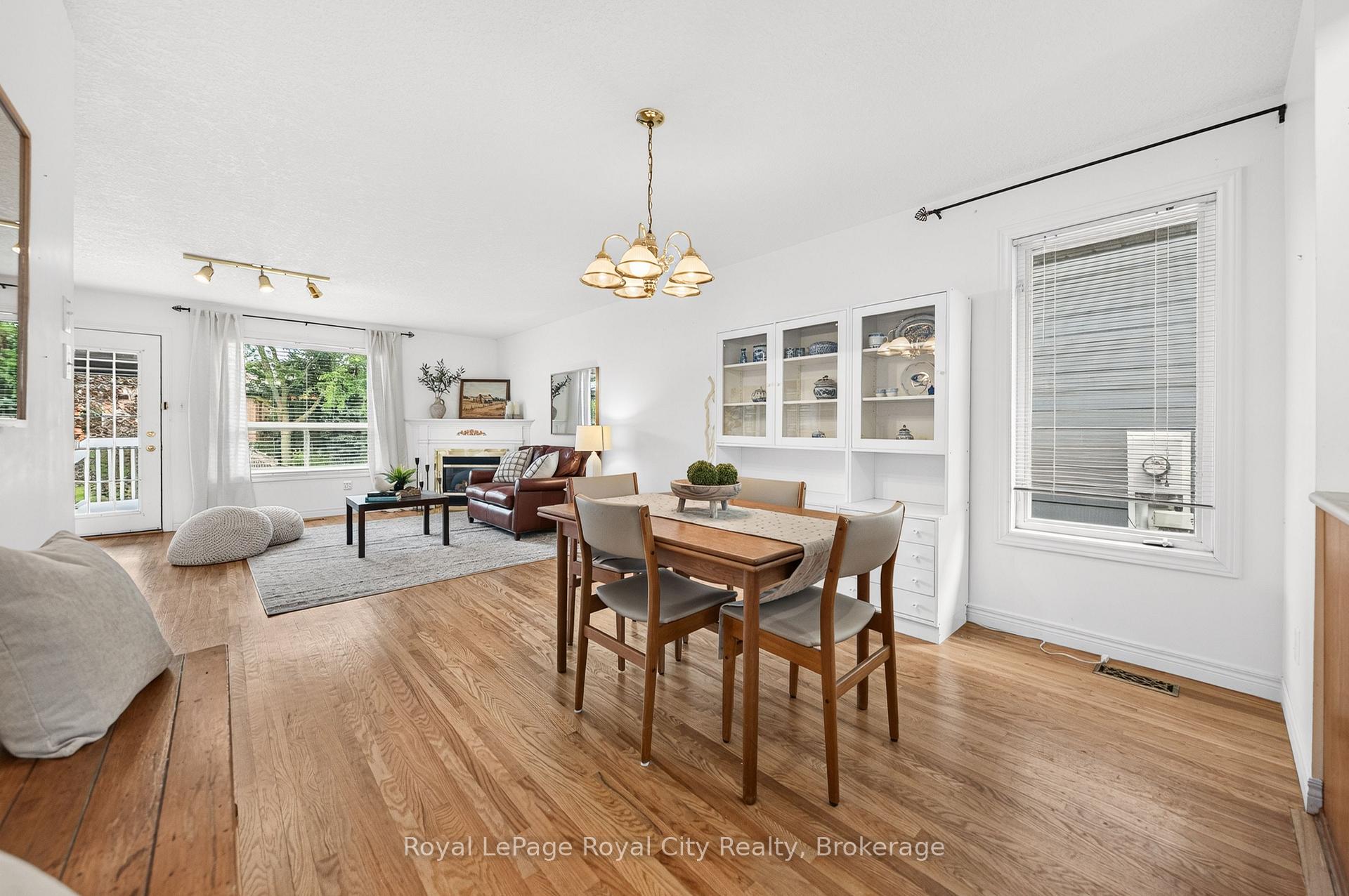 Photo 6 of 8 Whitetail Court, Guelph, Kortright East — HOMEH