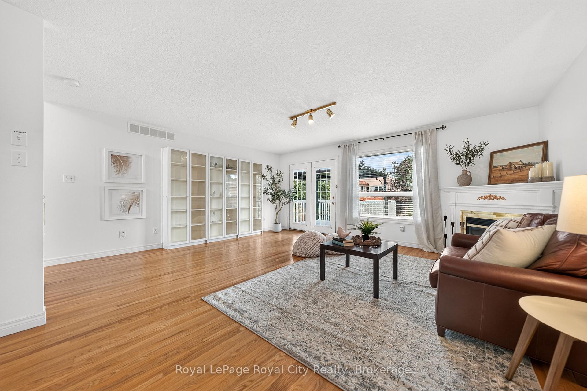 Photo 8 of 8 Whitetail Court, Guelph, Kortright East — HOMEH