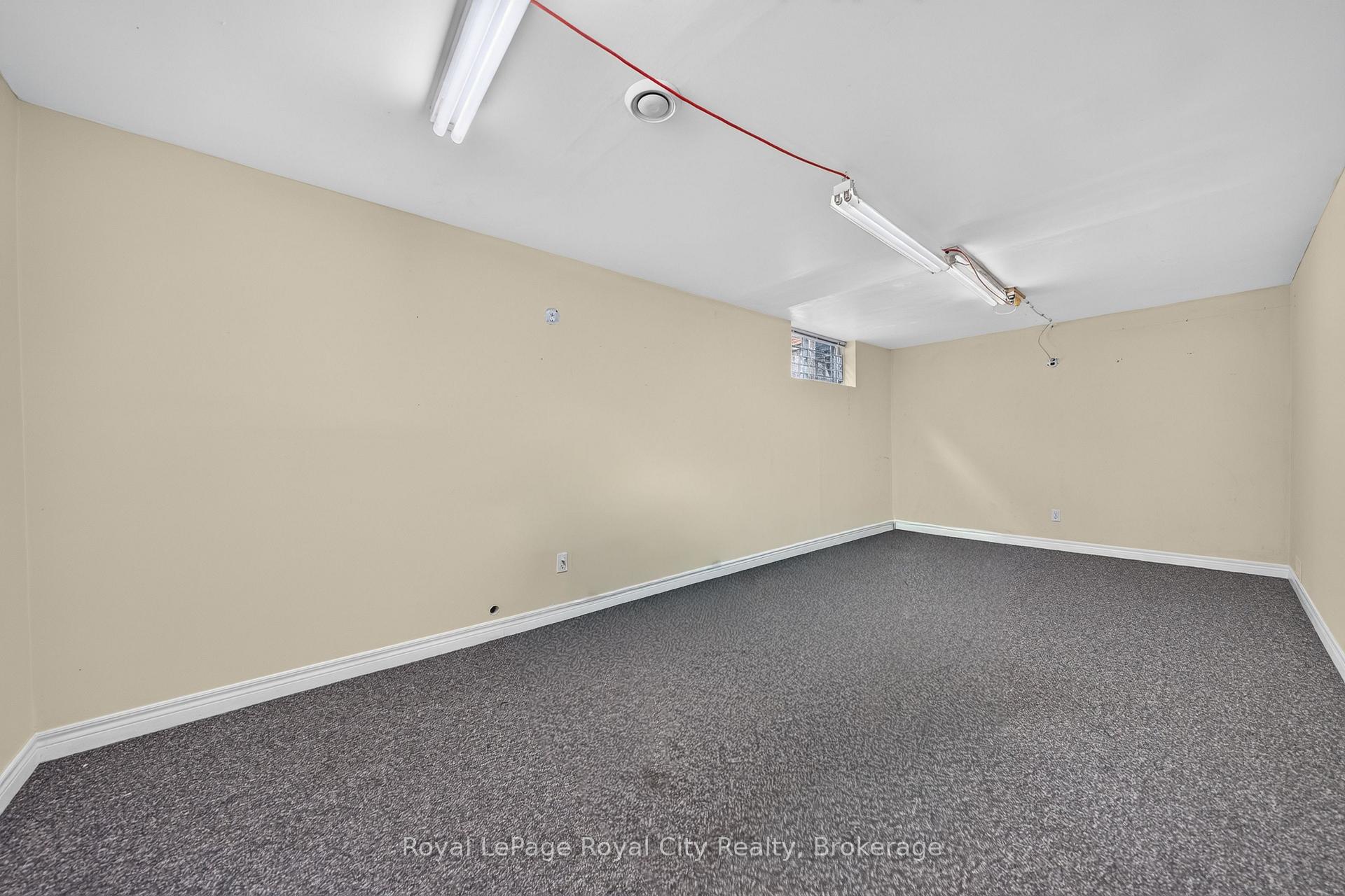 Photo 18 of 8 Whitetail Court, Guelph, Kortright East — HOMEH