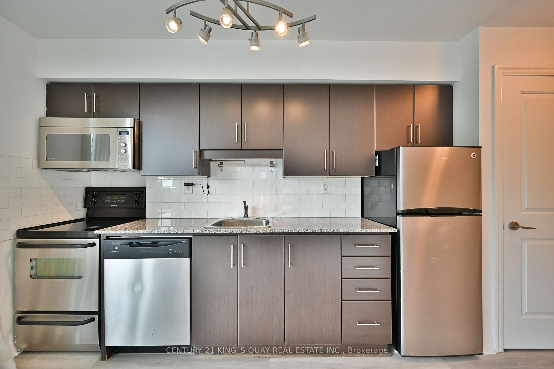Photo 10 of Unit 218, 2035 Sheppard Avenue E, North York, Henry Farm — HOMEH
