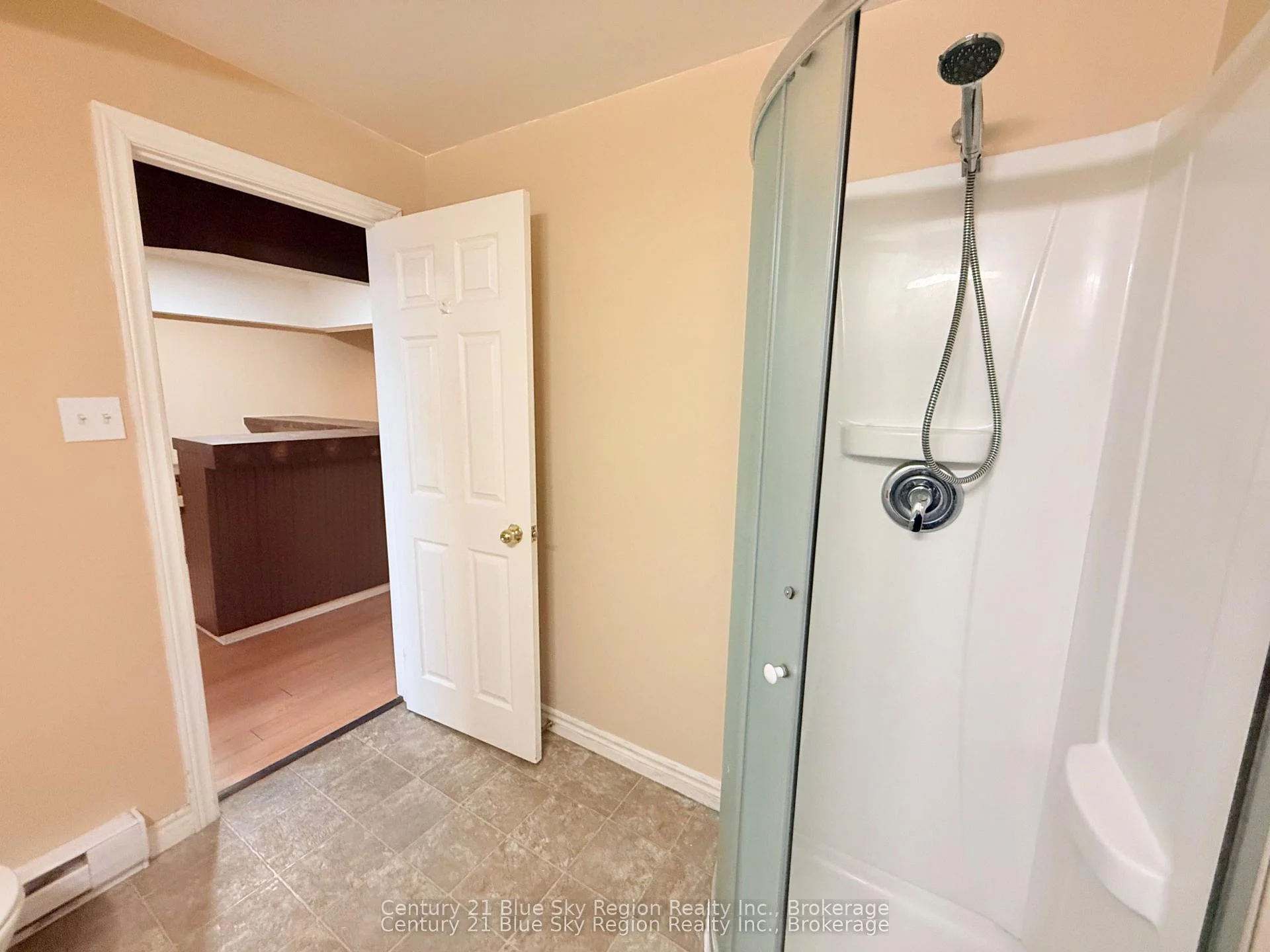 Photo 23 of 429 Dudley Avenue, North Bay, Central — HOMEH