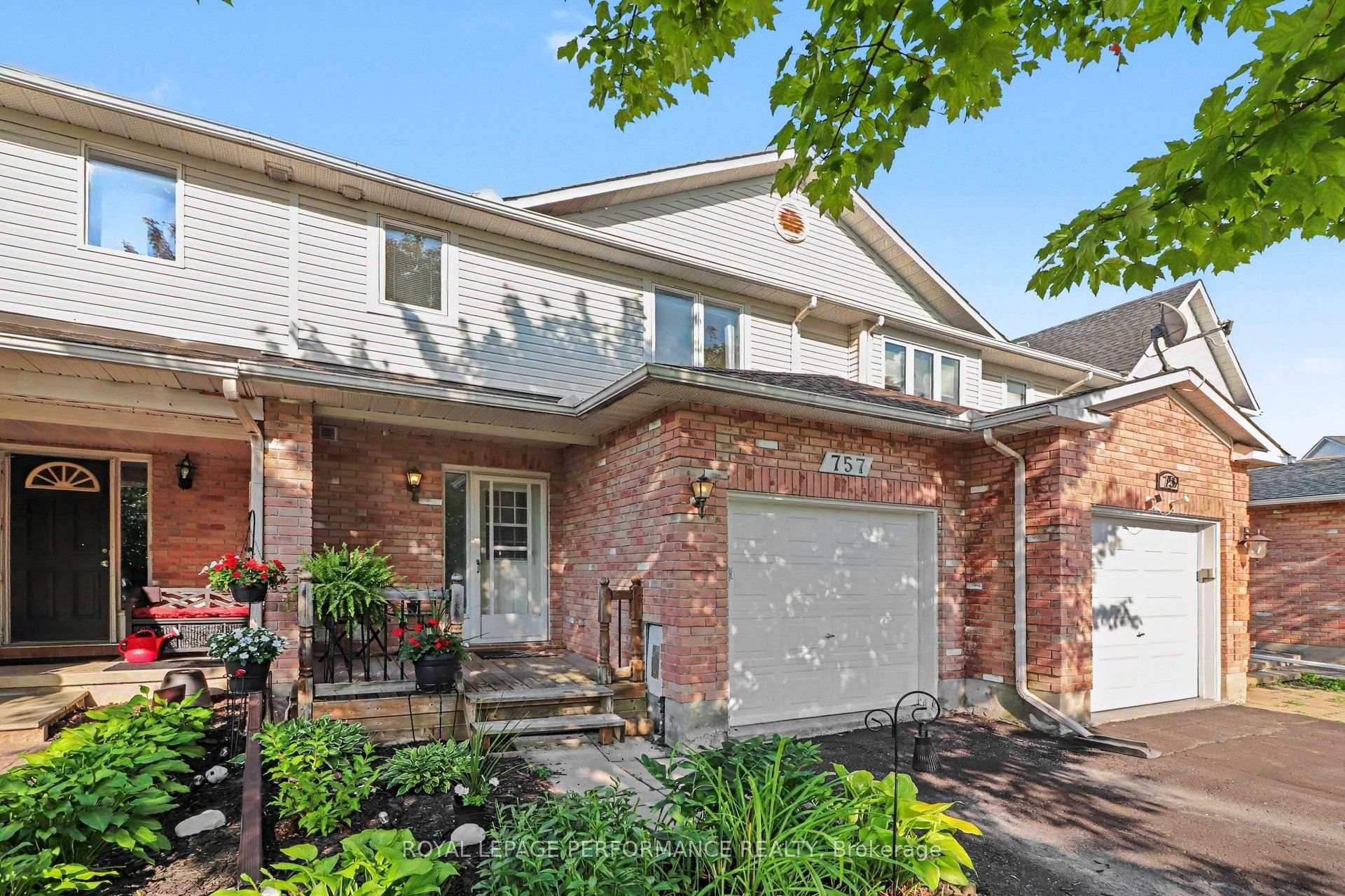 Photo 1 of 757 Nesting Way, Ottawa, Fallingbrook/Gardenway South — HOMEH