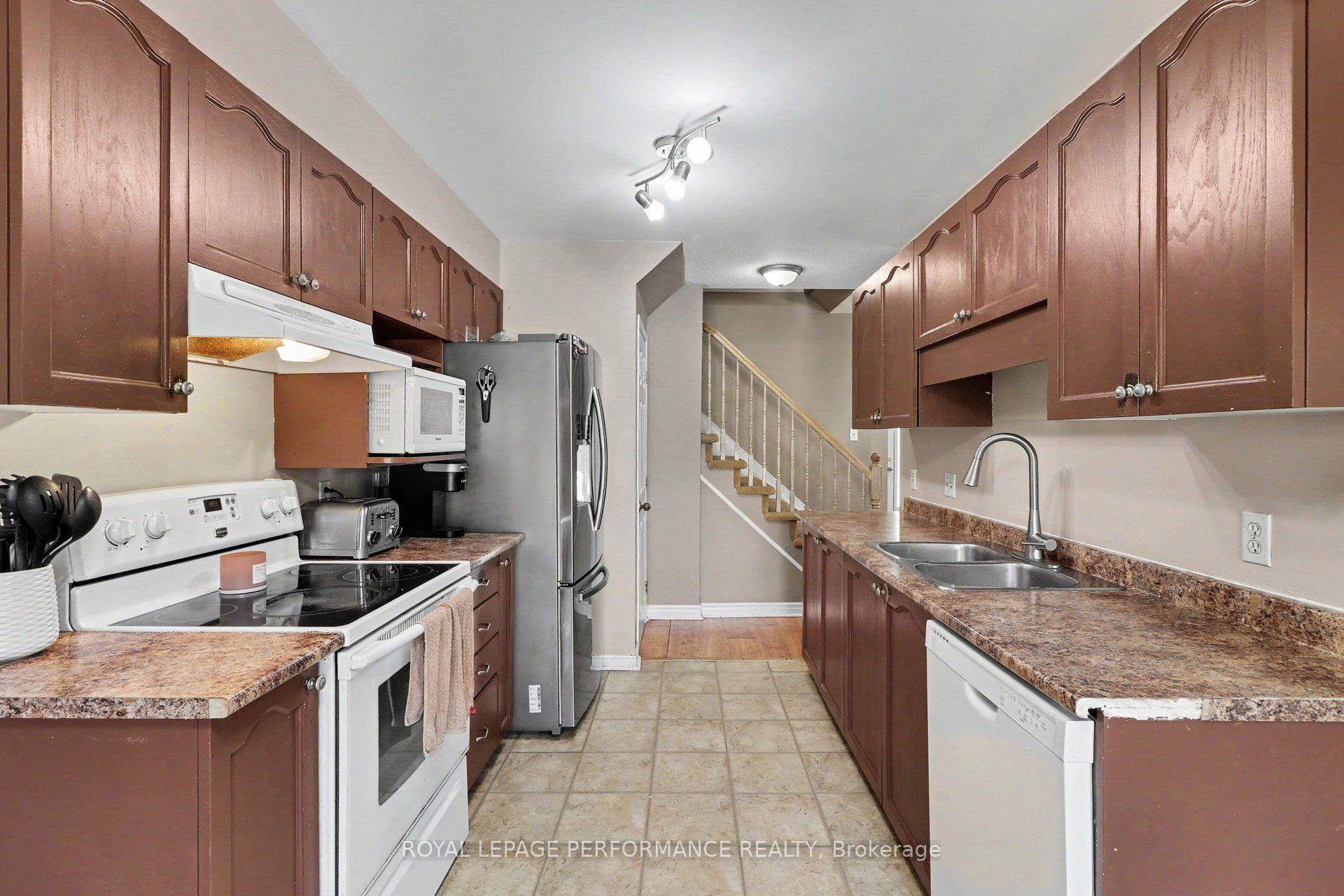 Photo 10 of 757 Nesting Way, Ottawa, Fallingbrook/Gardenway South — HOMEH