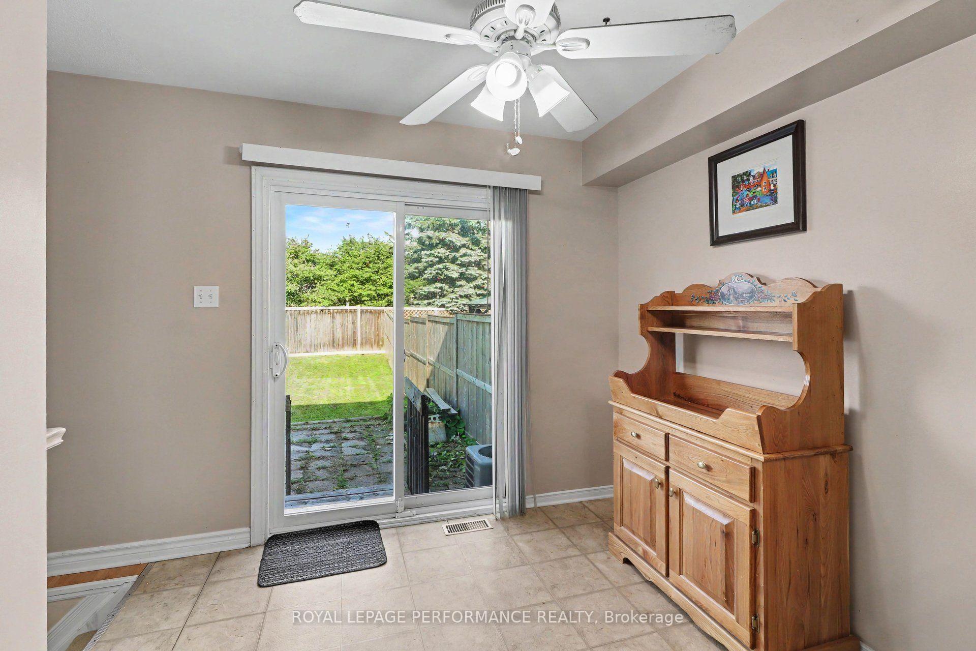 Photo 12 of 757 Nesting Way, Ottawa, Fallingbrook/Gardenway South — HOMEH