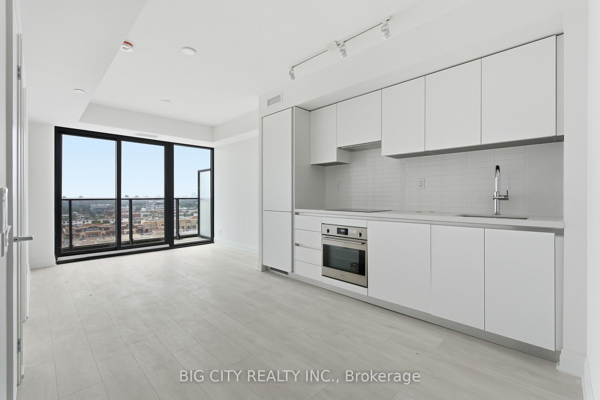Photo 2 of Unit 1511, 25 Frederick Todd Way, Toronto, Thorncliffe Park — HOMEH