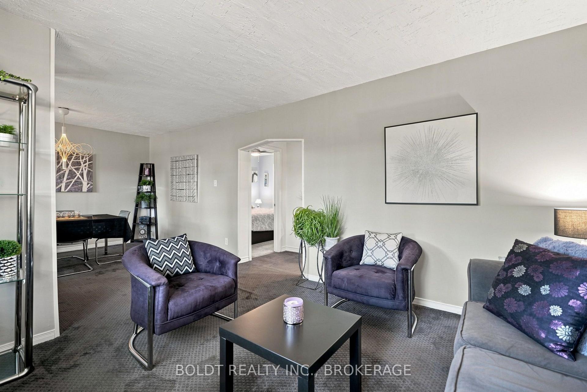 Photo 5 of 16 Longfellow Avenue, St. Catharines, Haig — HOMEH