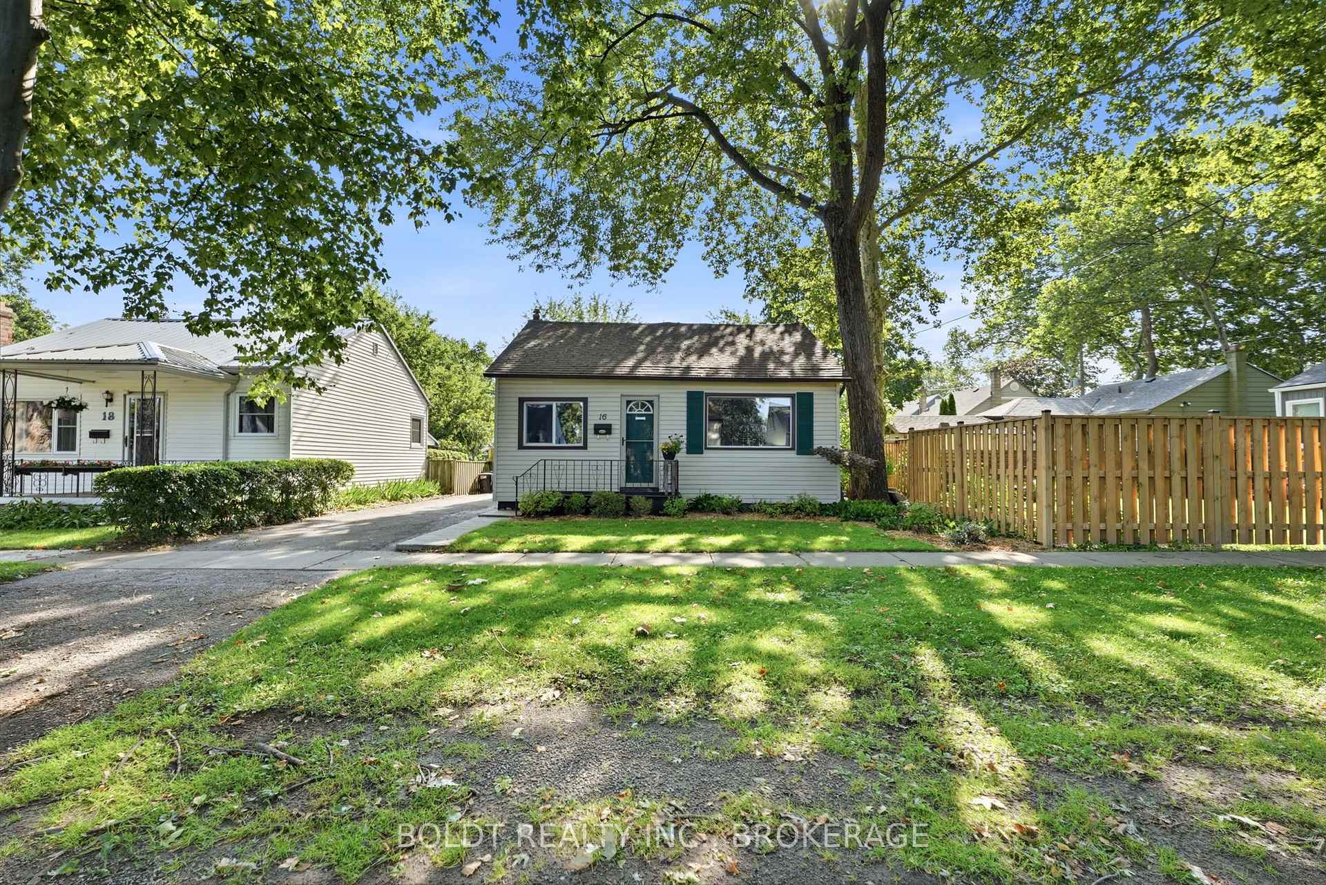 Photo 35 of 16 Longfellow Avenue, St. Catharines, Haig — HOMEH
