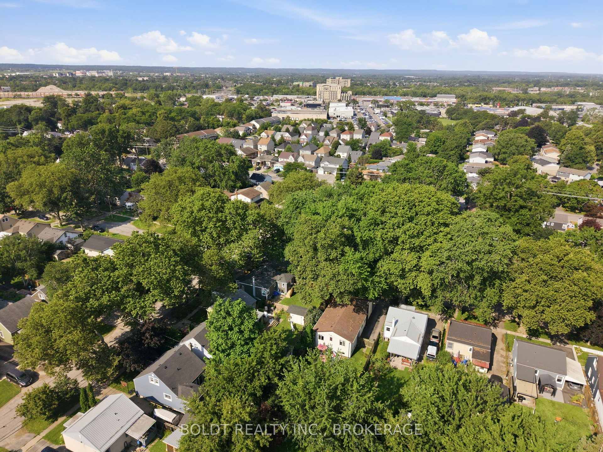 Photo 37 of 16 Longfellow Avenue, St. Catharines, Haig — HOMEH