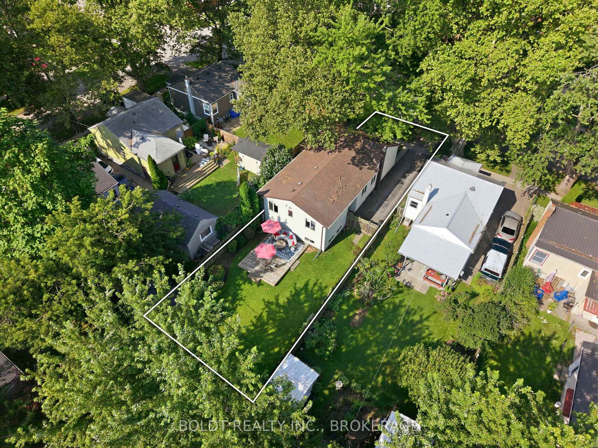 Photo 38 of 16 Longfellow Avenue, St. Catharines, Haig — HOMEH