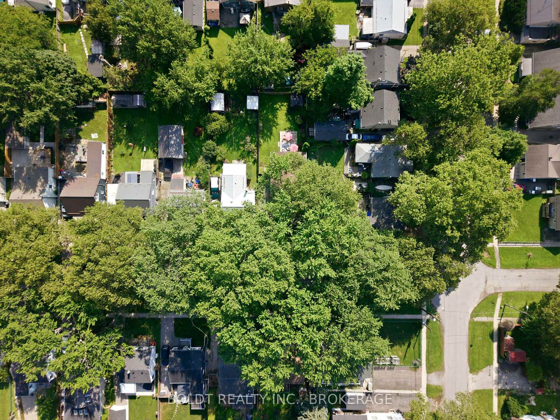 Photo 41 of 16 Longfellow Avenue, St. Catharines, Haig — HOMEH