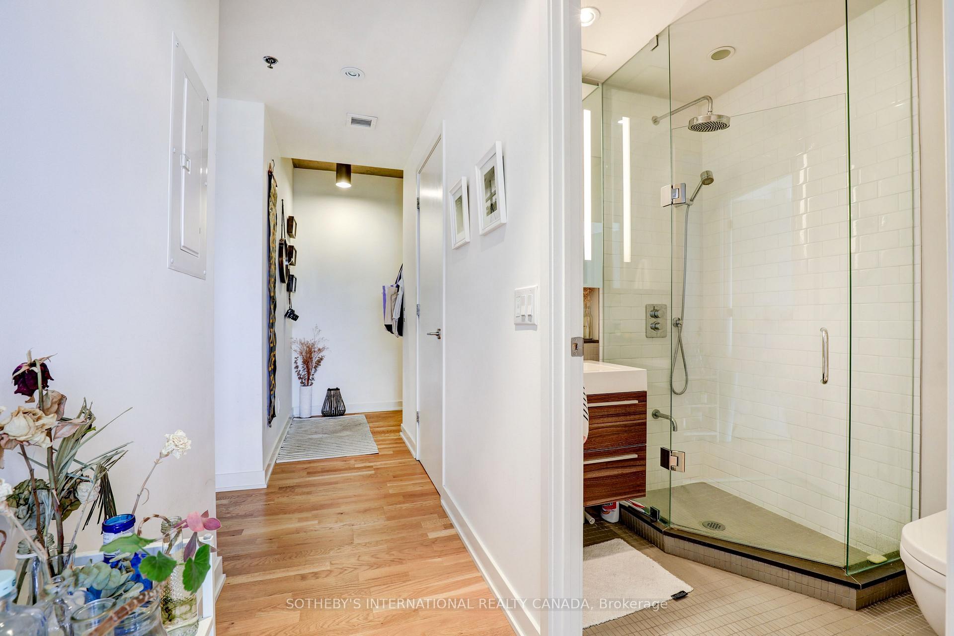 Photo 4 of Unit 701, 8 Dovercourt Road, Toronto, Little Portugal — HOMEH