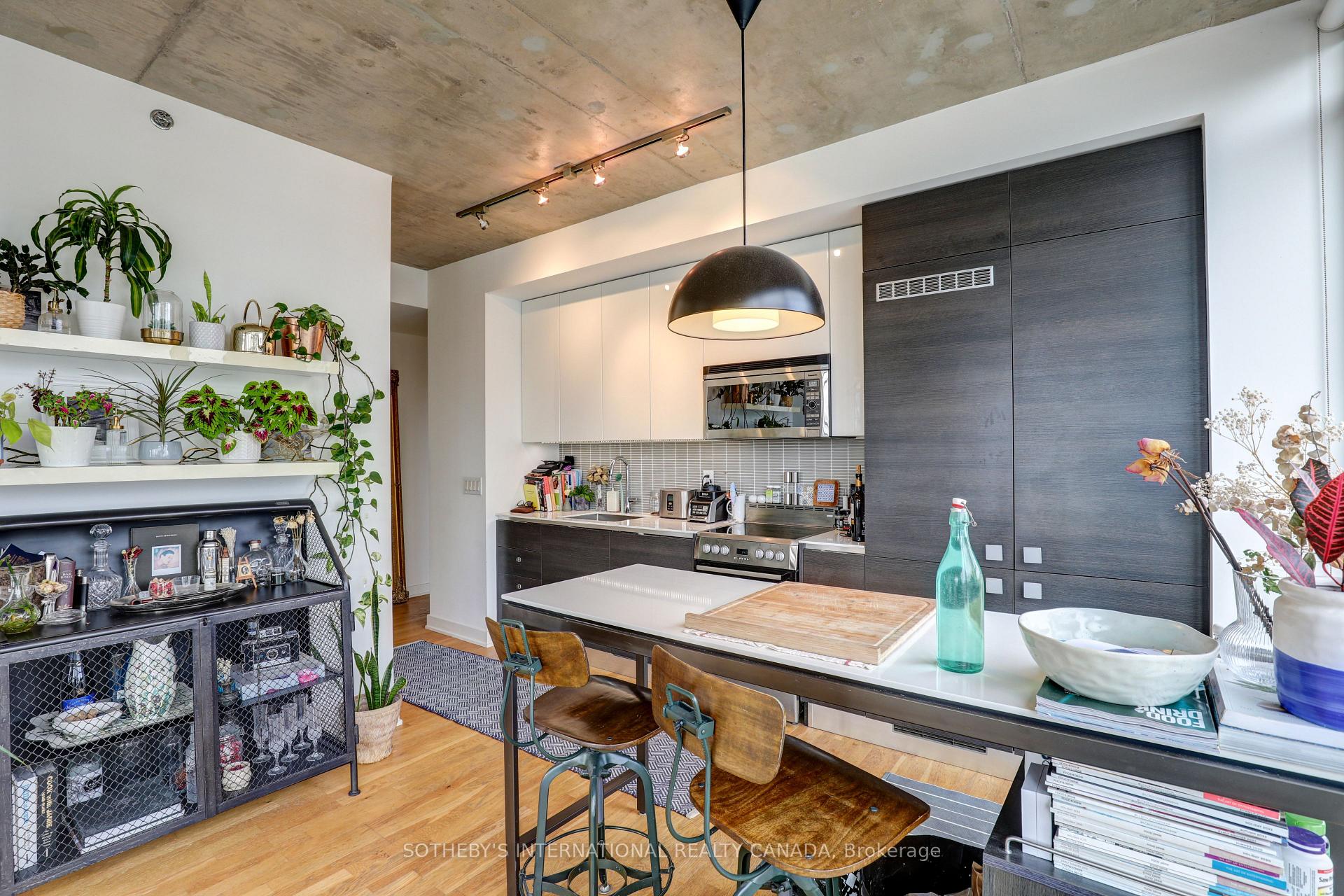 Photo 9 of Unit 701, 8 Dovercourt Road, Toronto, Little Portugal — HOMEH
