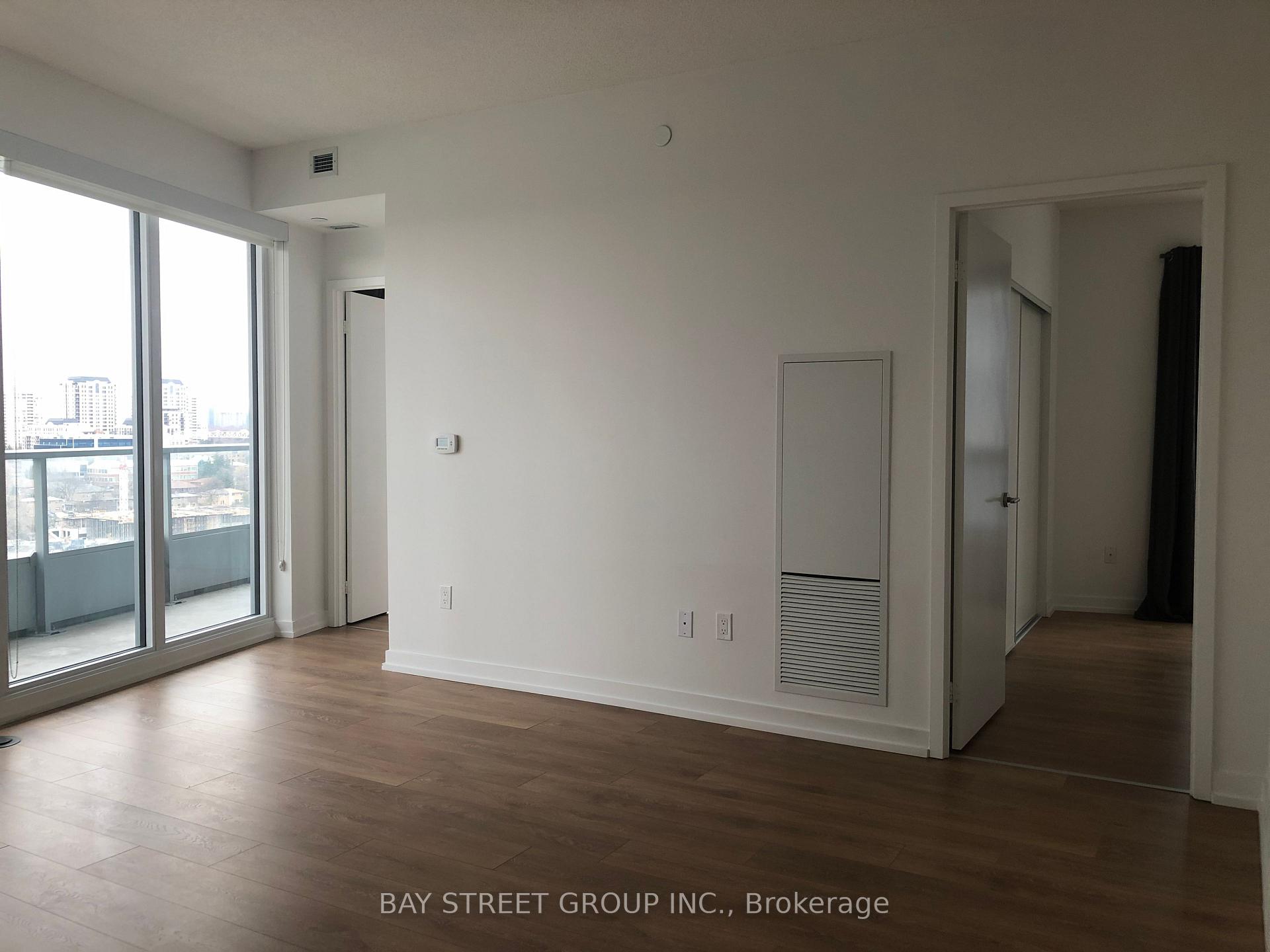Photo 4 of Unit 1808, 117 Mcmahon Drive, North York, Bayview Village — HOMEH