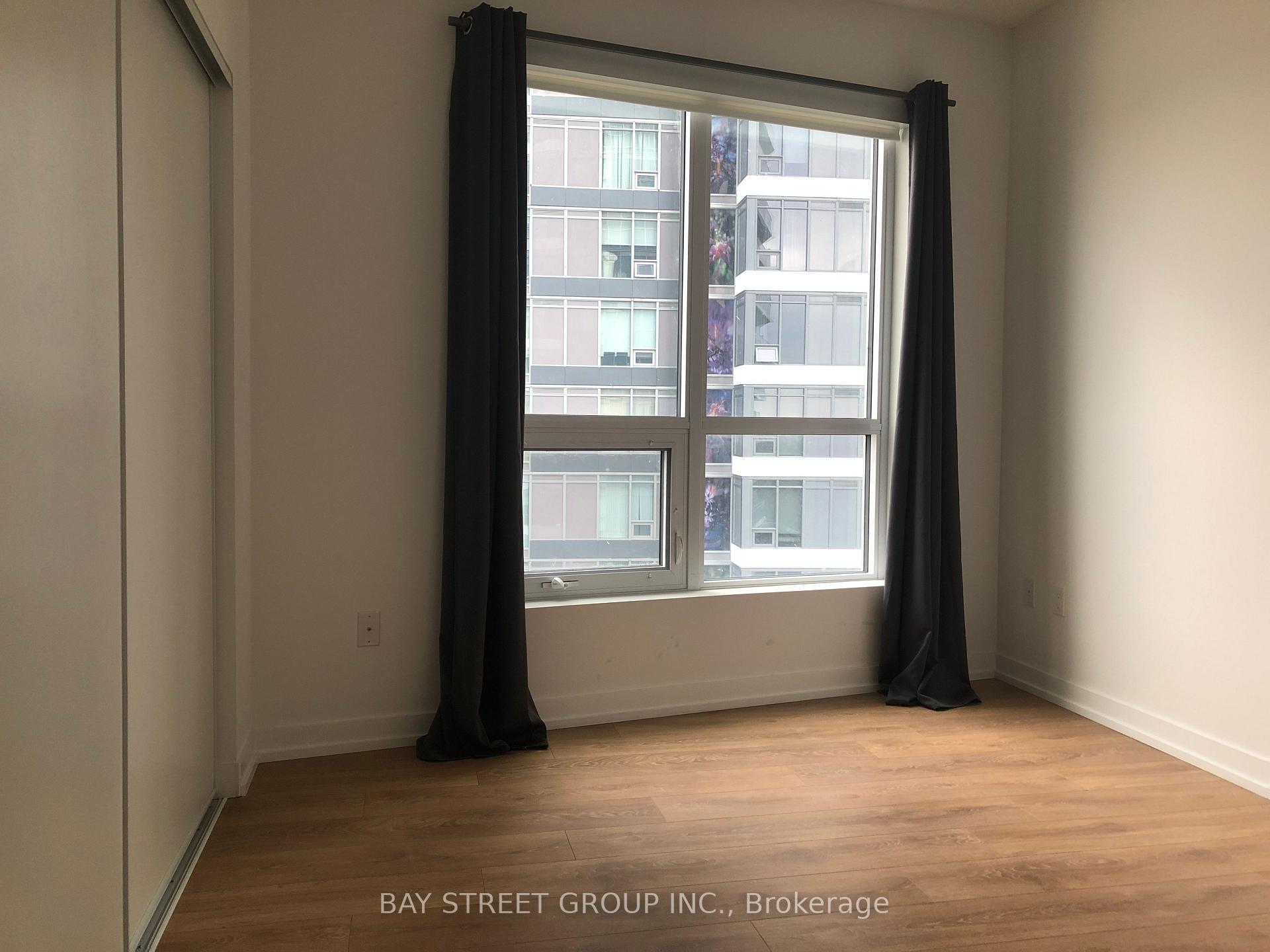 Photo 10 of Unit 1808, 117 Mcmahon Drive, North York, Bayview Village — HOMEH