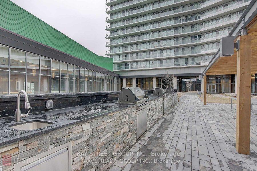 Photo 15 of Unit 1808, 117 Mcmahon Drive, North York, Bayview Village — HOMEH