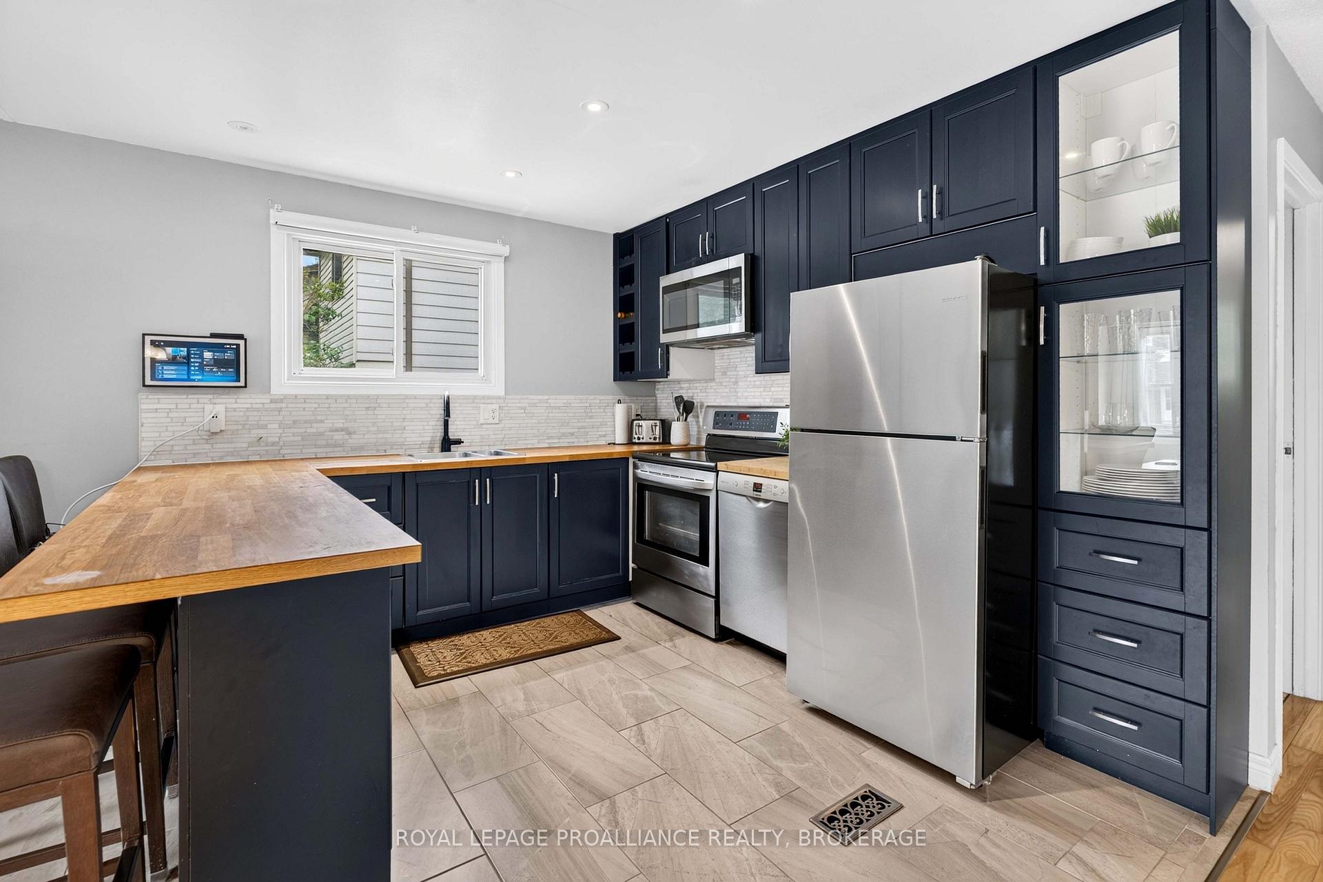 Photo 3 of 117 Wycliffe Crescent, Kingston, East of Sir John A. Blvd — HOMEH