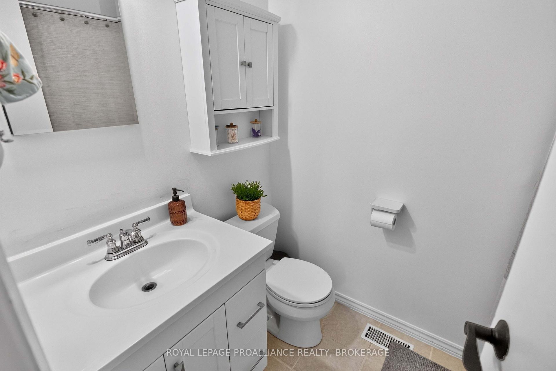 Photo 9 of 117 Wycliffe Crescent, Kingston, East of Sir John A. Blvd — HOMEH