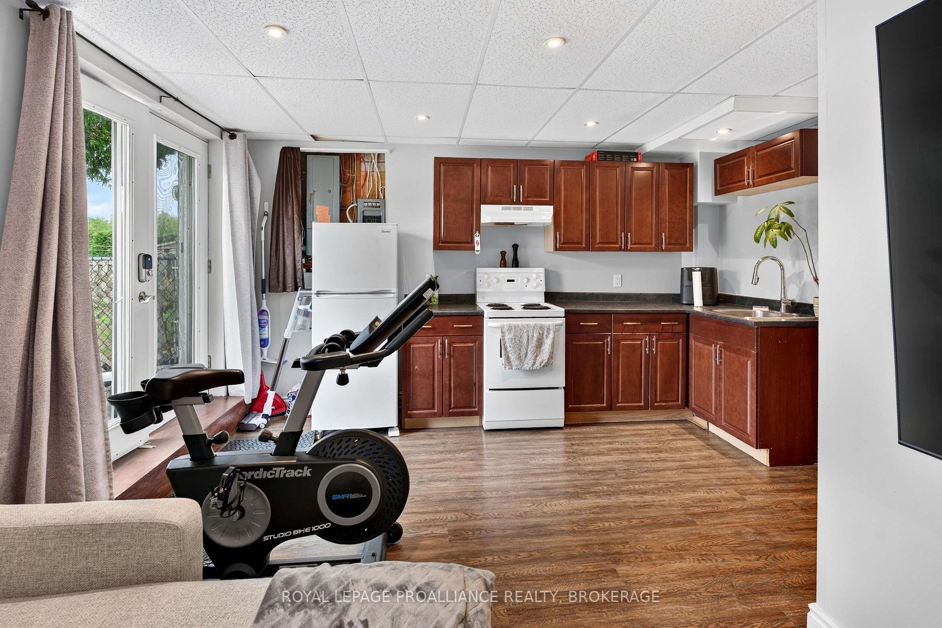 Photo 17 of 117 Wycliffe Crescent, Kingston, East of Sir John A. Blvd — HOMEH
