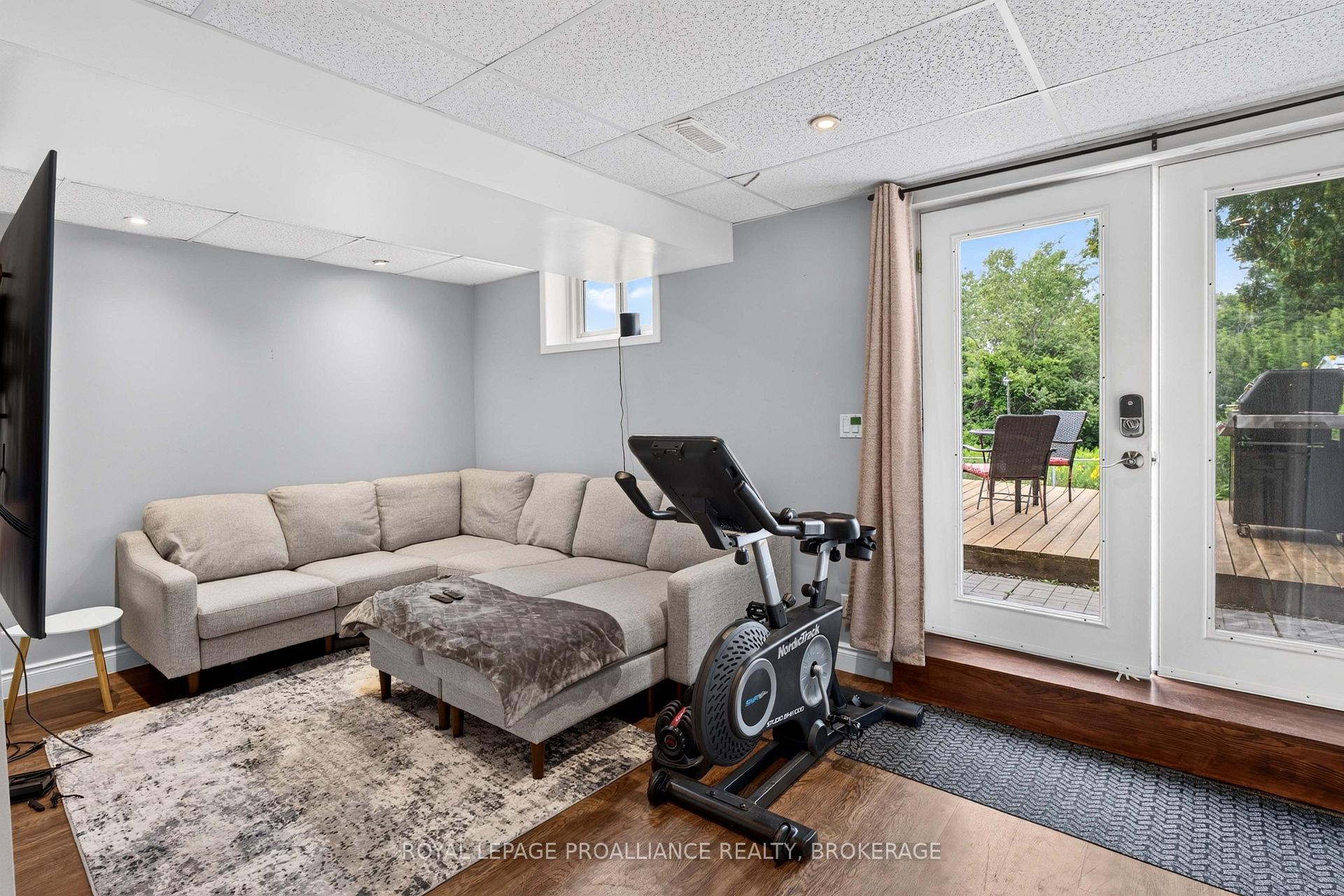 Photo 25 of 117 Wycliffe Crescent, Kingston, East of Sir John A. Blvd — HOMEH
