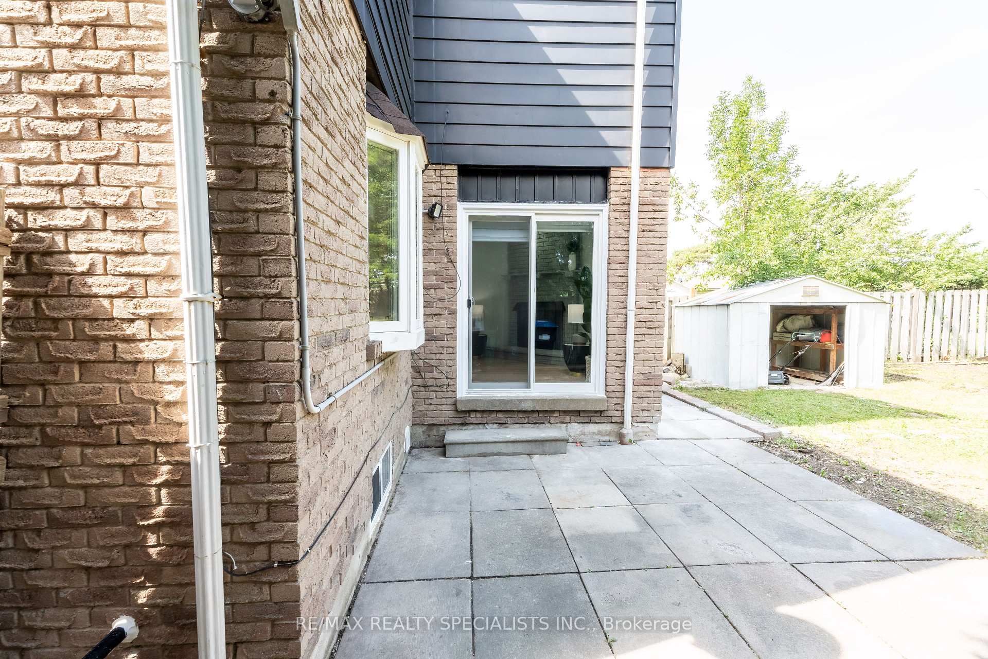 Photo 4 of 66 Banting Crescent, Brampton, Fletcher's West — HOMEH