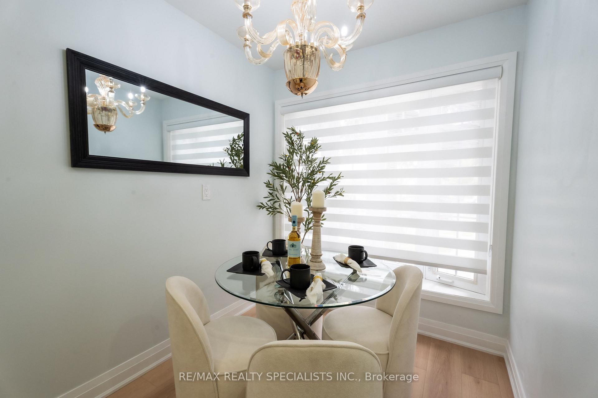 Photo 10 of 66 Banting Crescent, Brampton, Fletcher's West — HOMEH