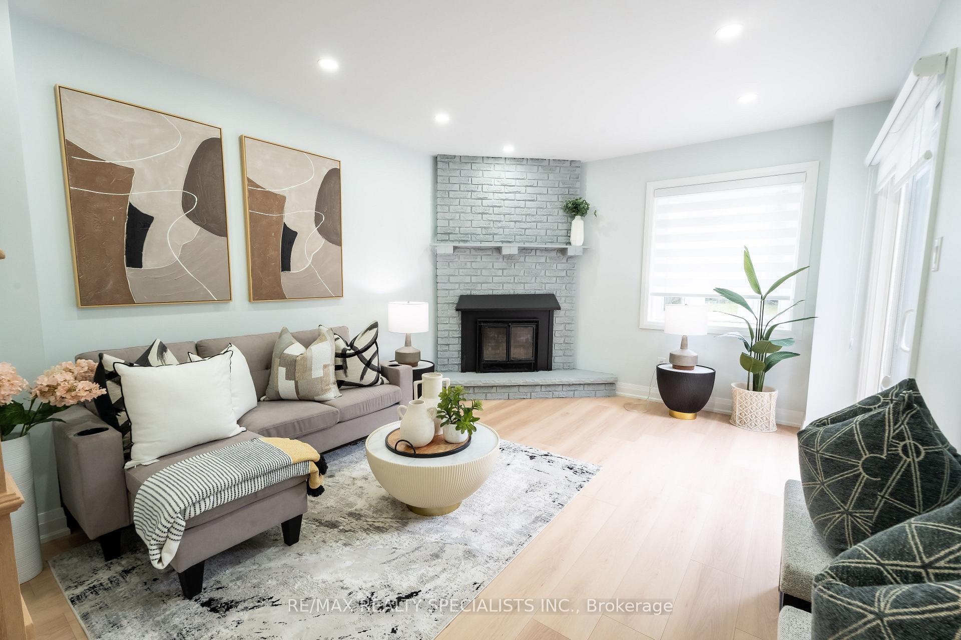 Photo 17 of 66 Banting Crescent, Brampton, Fletcher's West — HOMEH